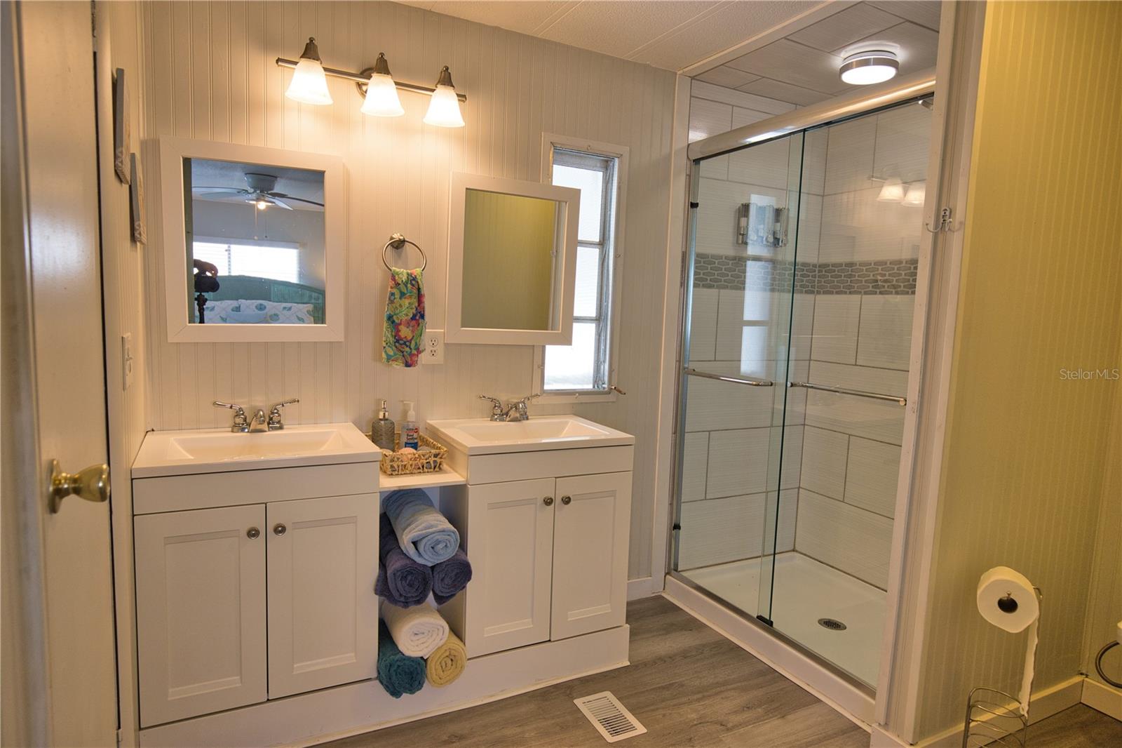 PINE LAKE - Residential