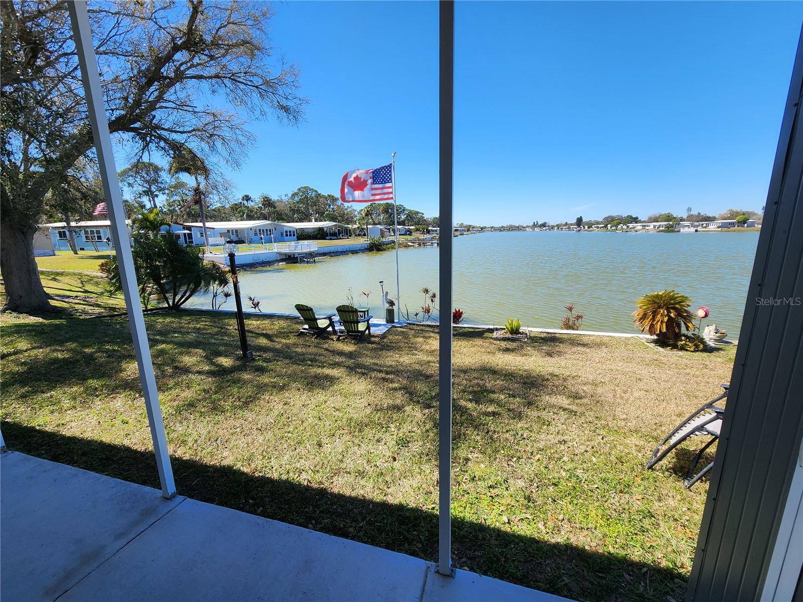 PALM LAKE ESTATES - Residential