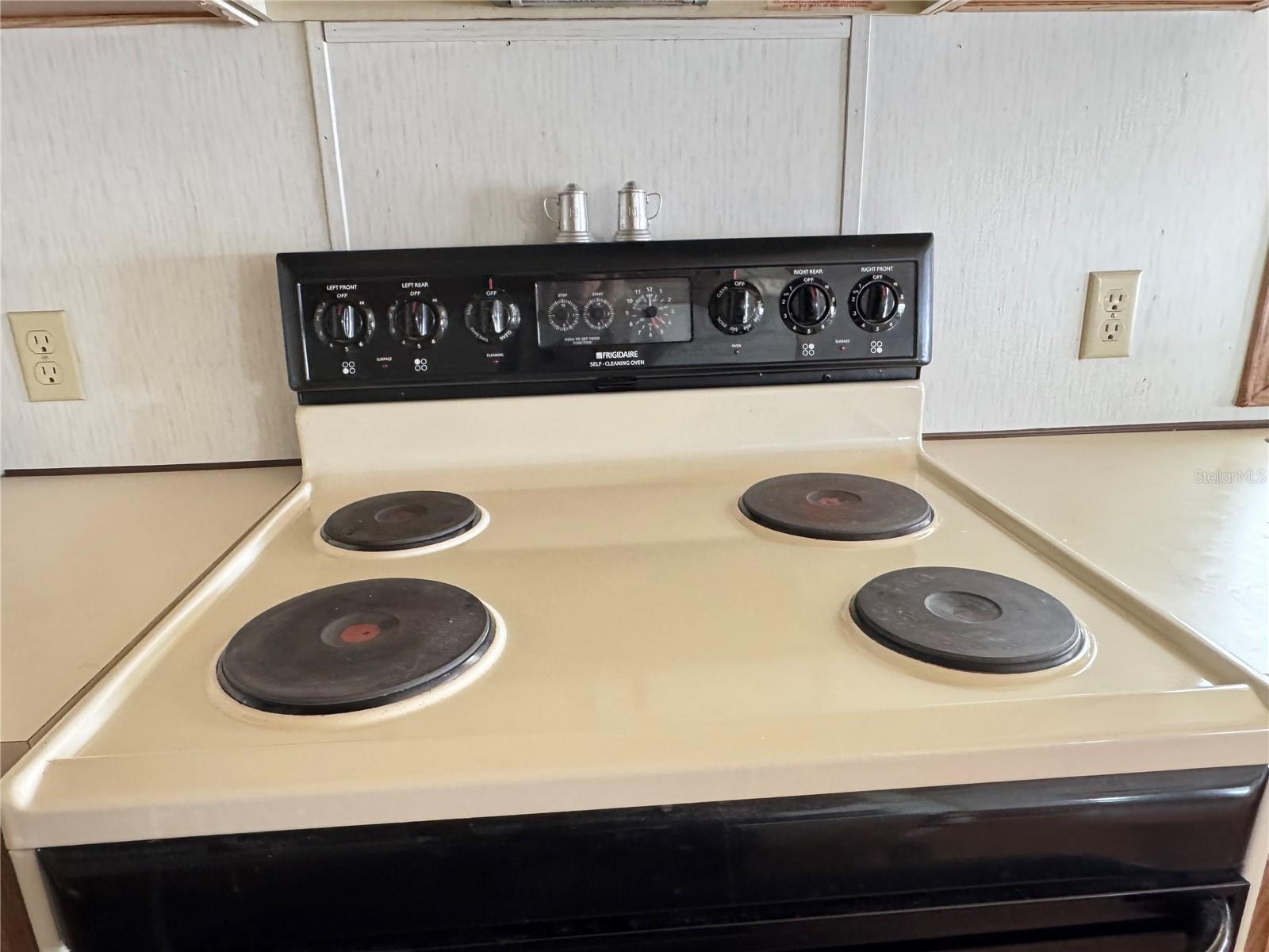 AMERICAN CONDOMINIUM PARKS - ZEPHYRHILLS - Residential