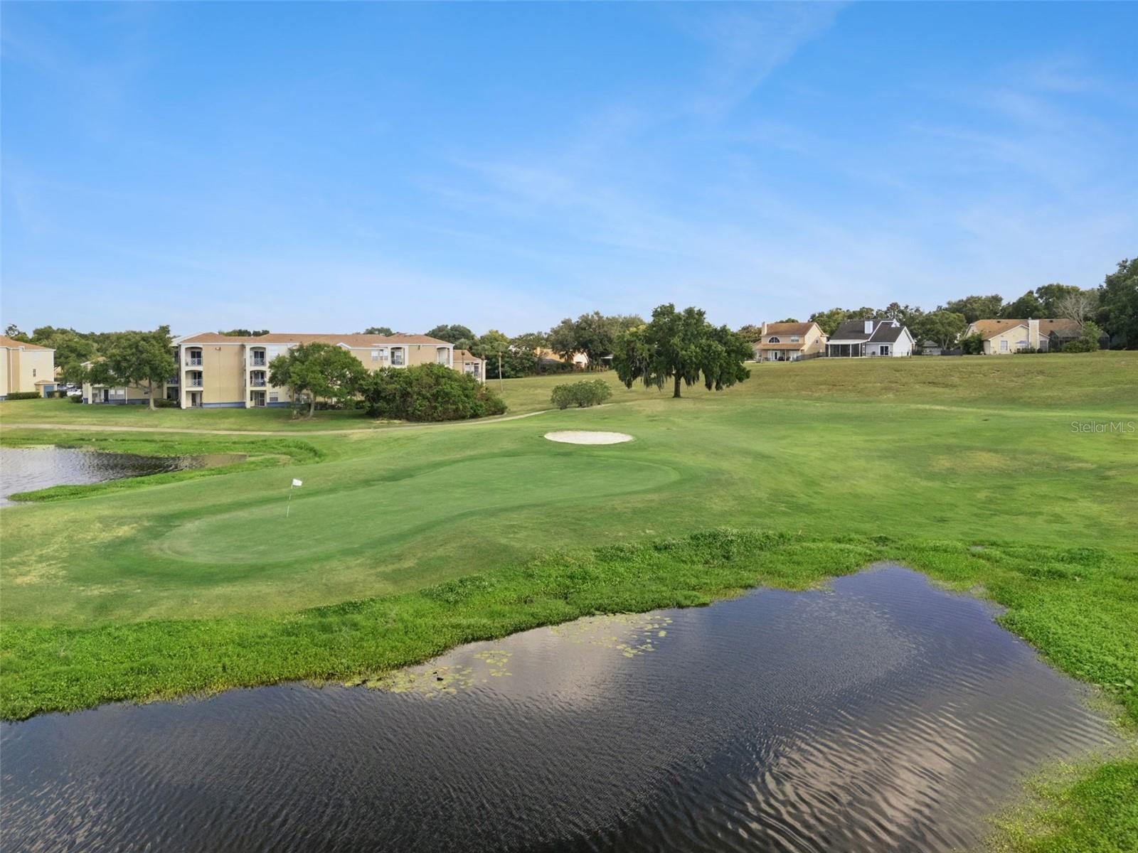 PEMBROOKE - Residential