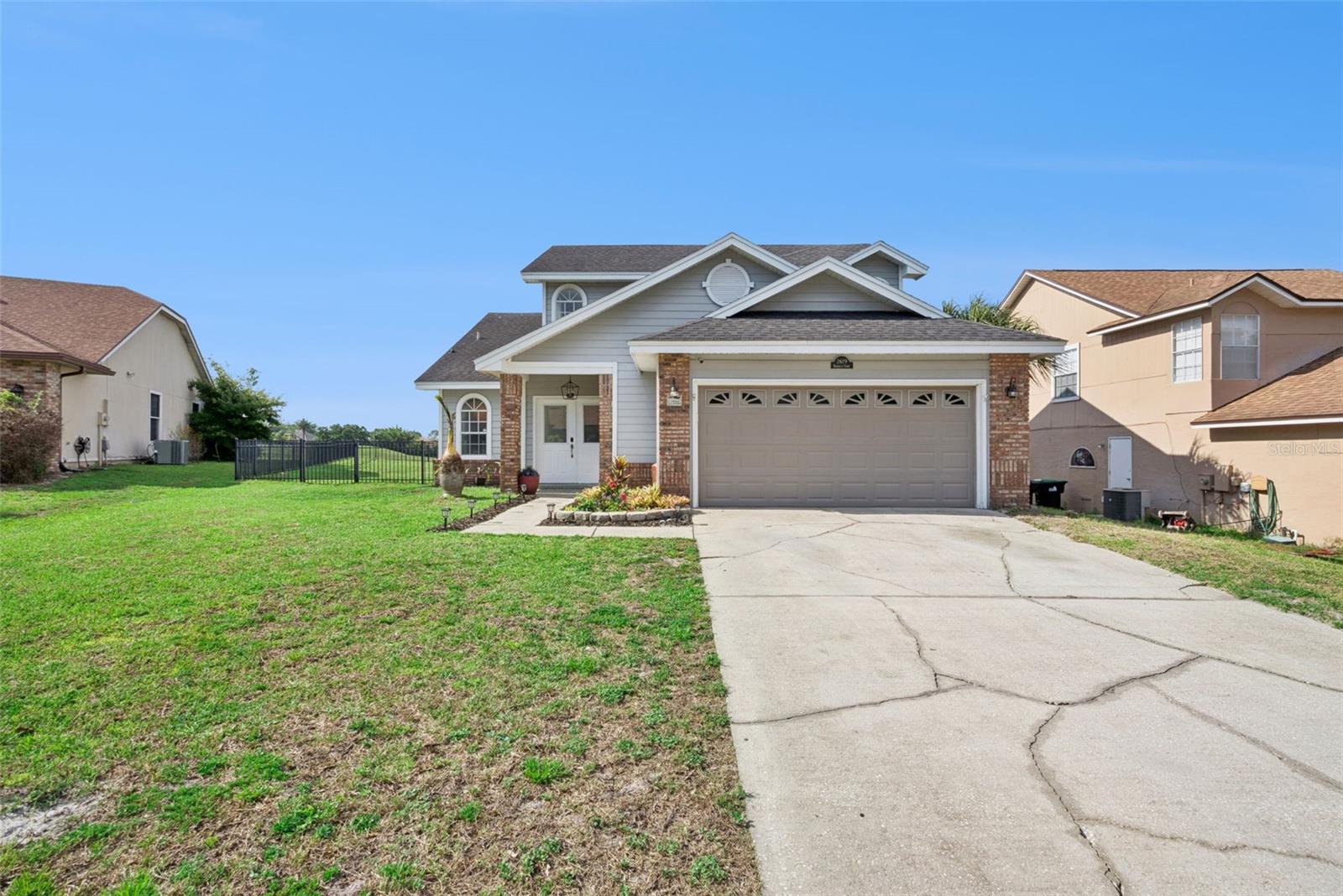 PEMBROOKE - Residential