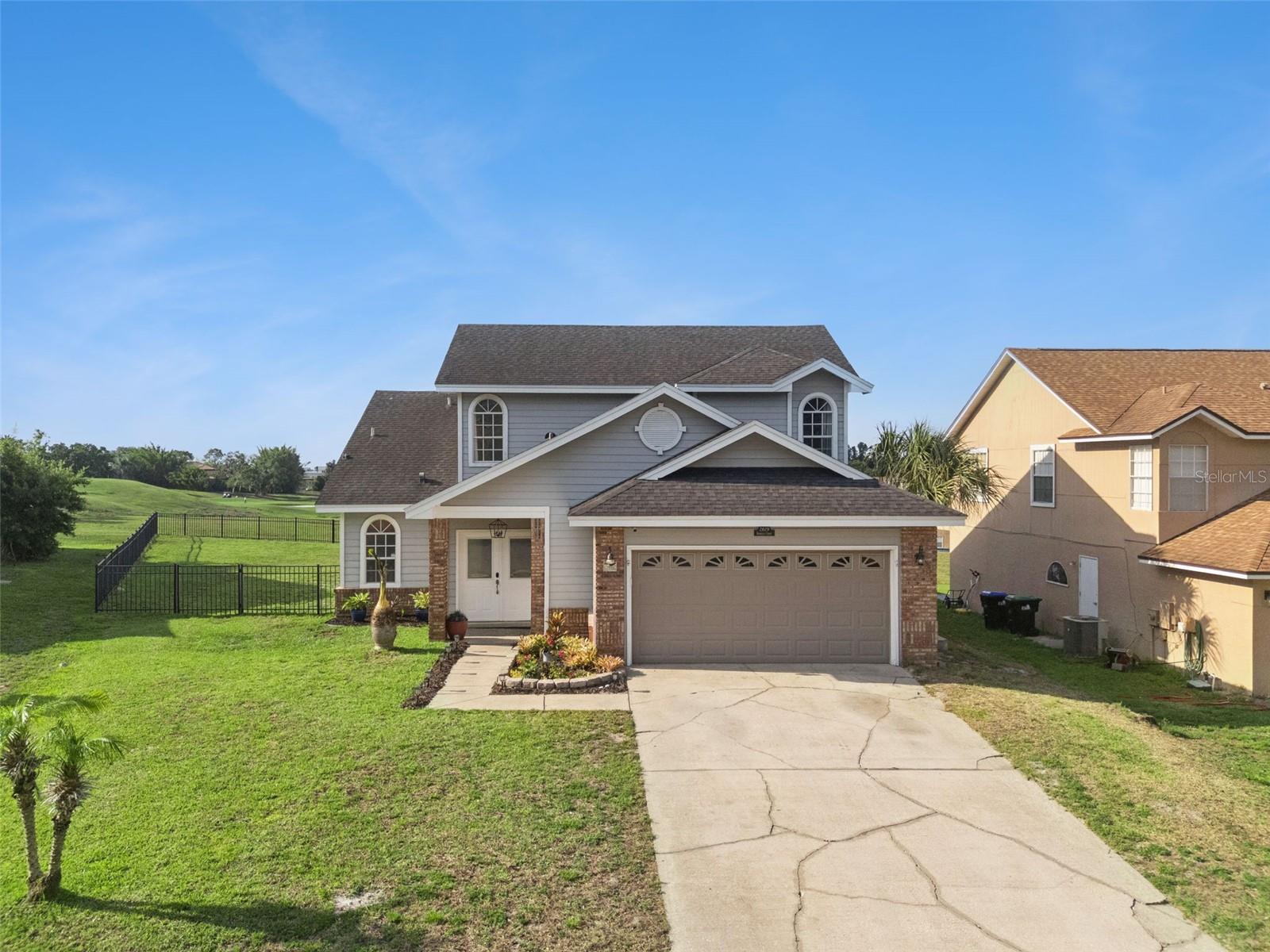 PEMBROOKE - Residential