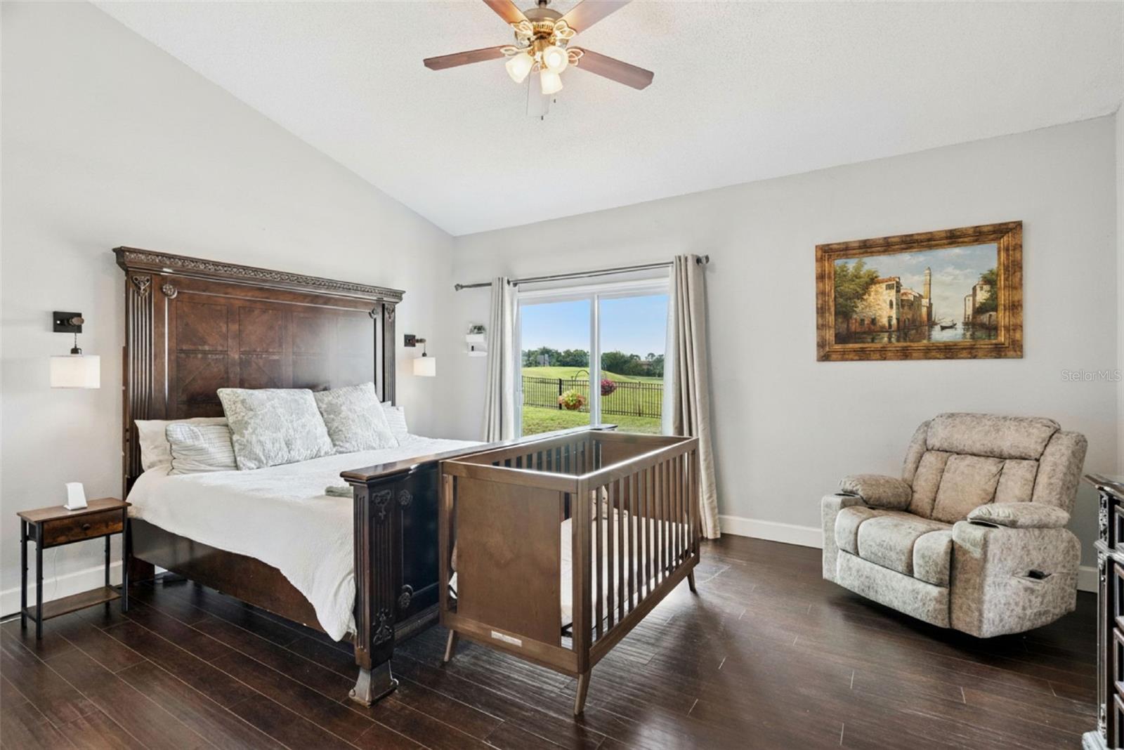 PEMBROOKE - Residential