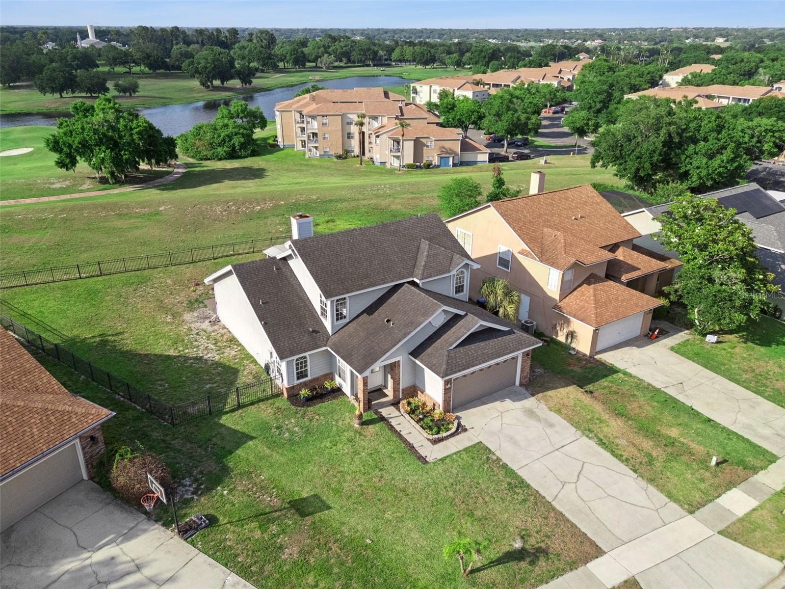PEMBROOKE - Residential