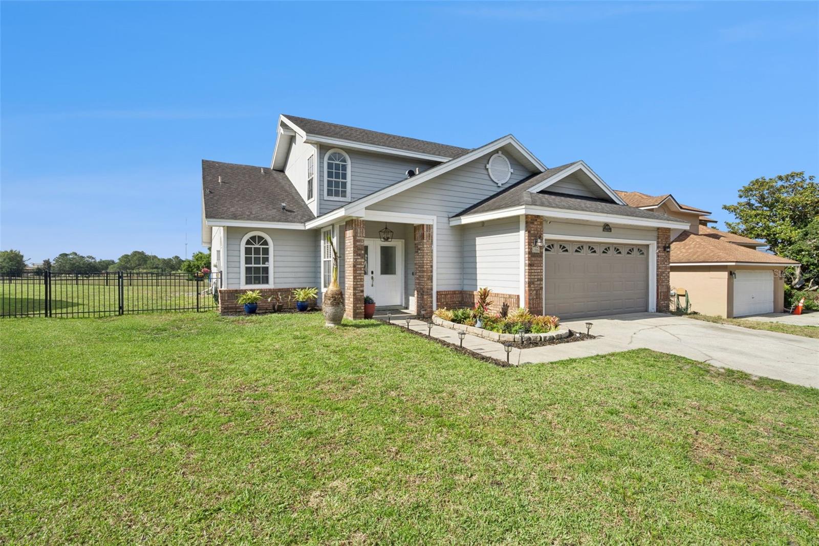 PEMBROOKE - Residential