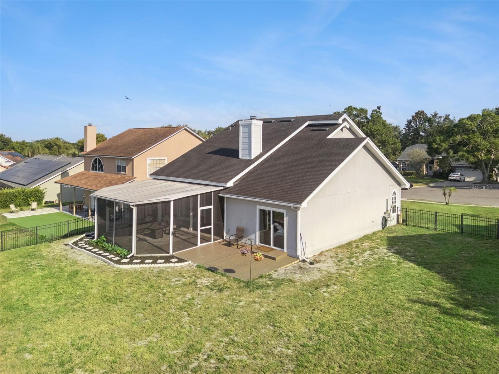 PEMBROOKE - Residential