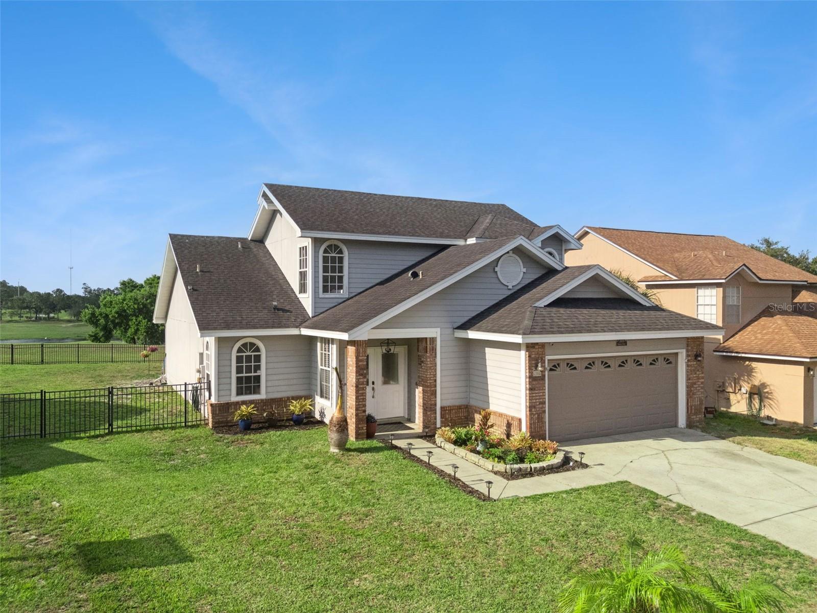 PEMBROOKE - Residential