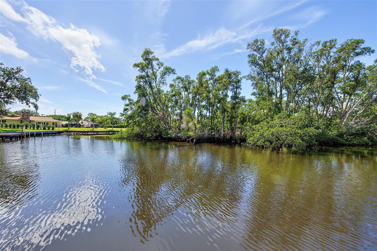 3143 PINEVIEW DRIVE