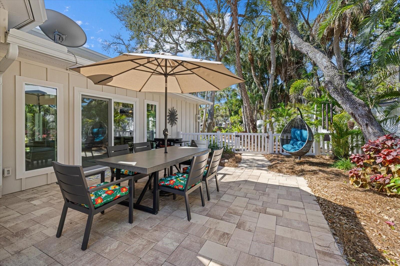 SIESTA BEACH - Residential