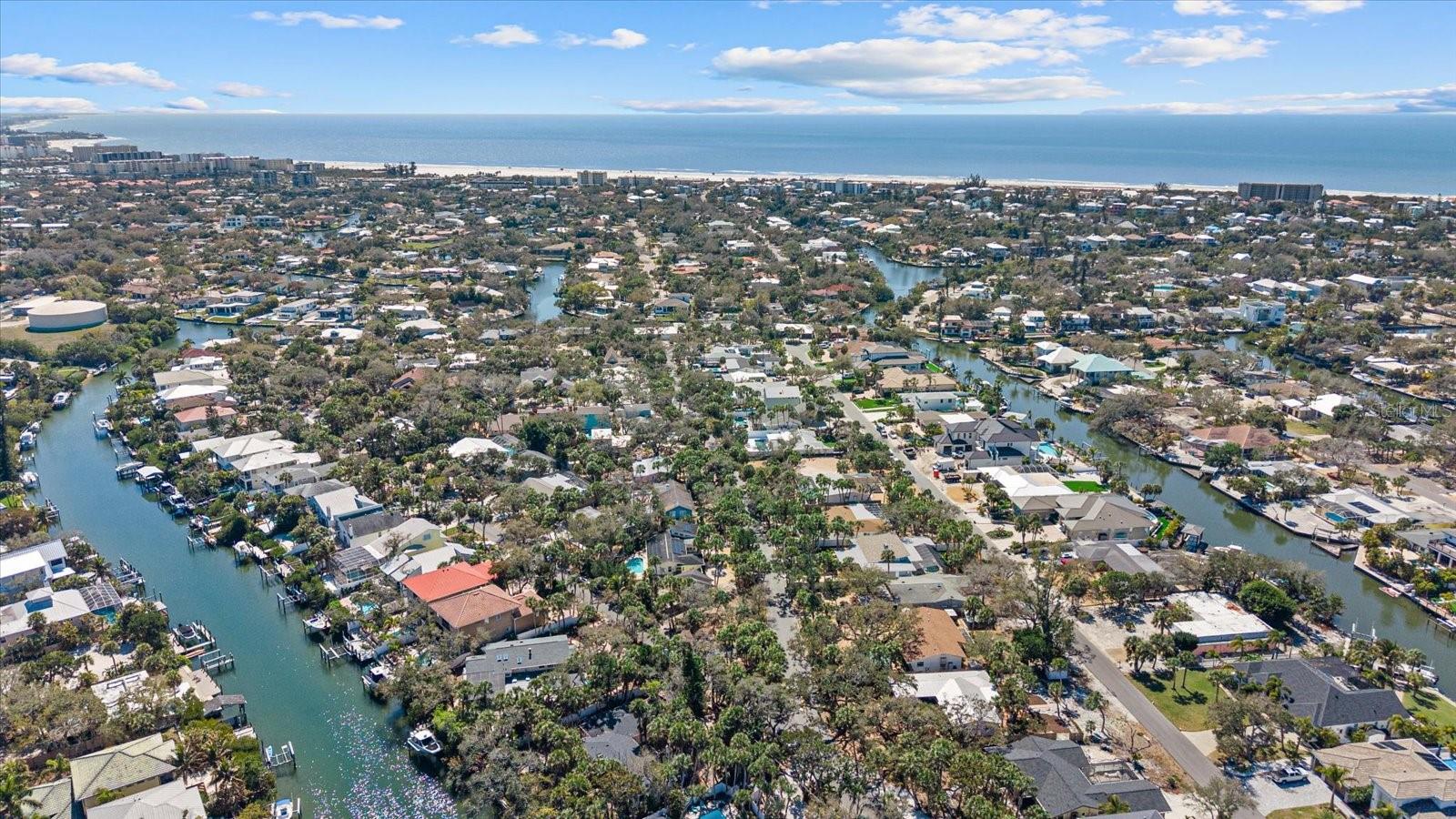 SIESTA BEACH - Residential
