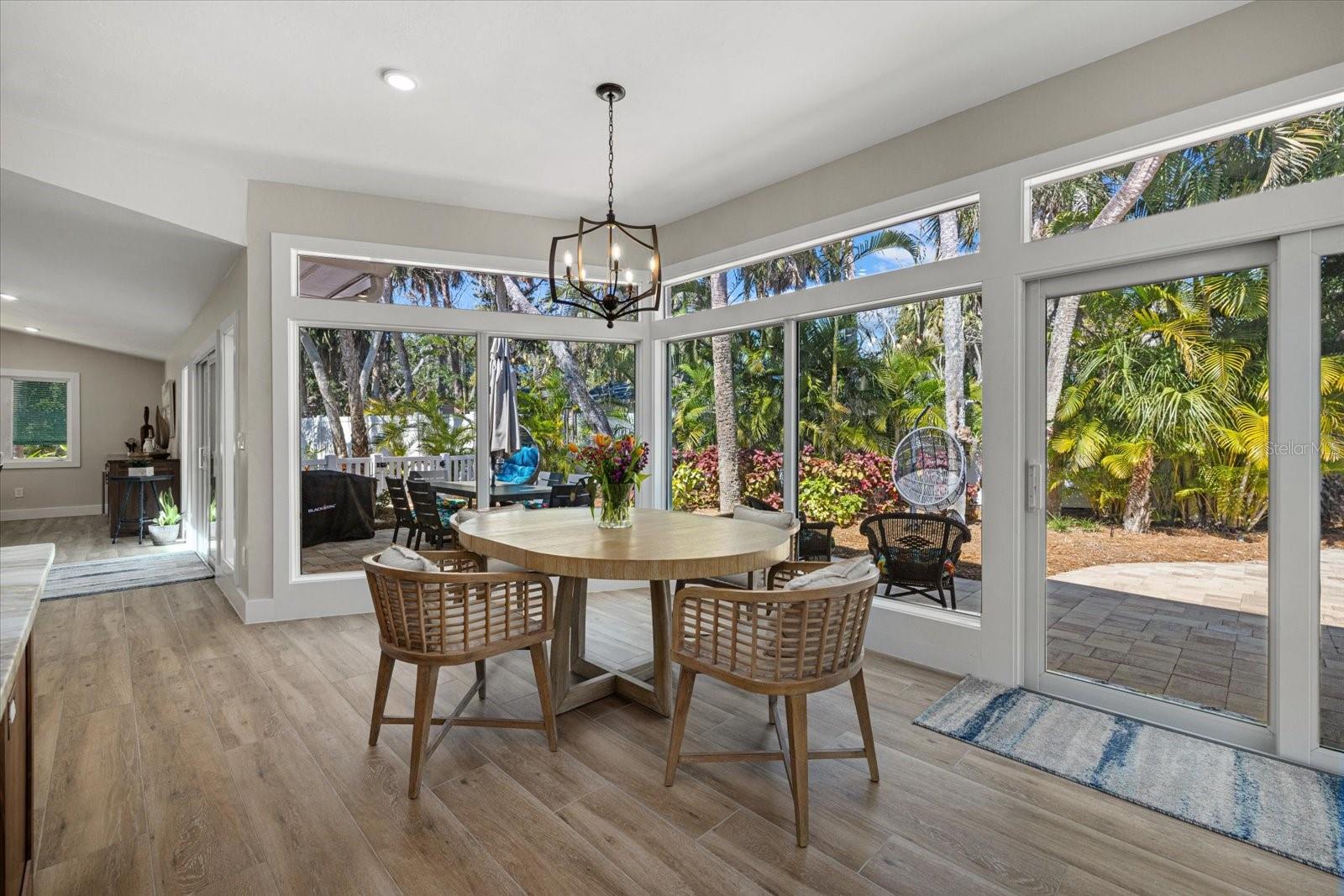 SIESTA BEACH - Residential