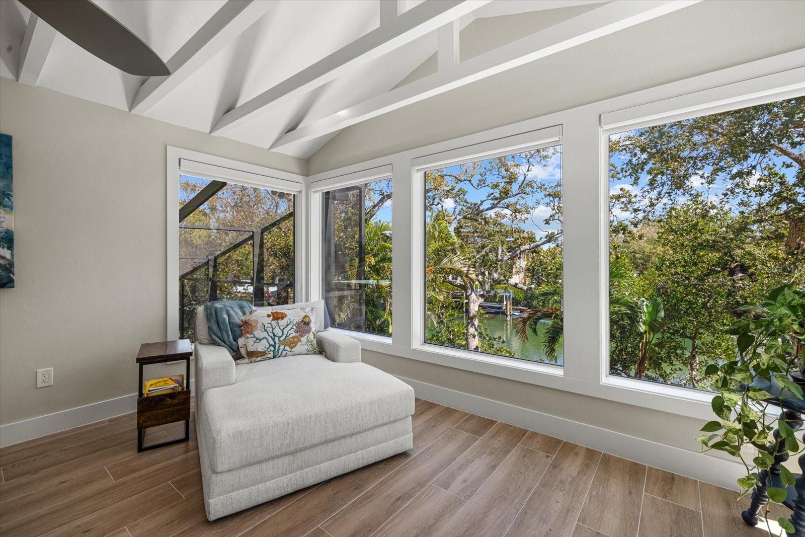 SIESTA BEACH - Residential