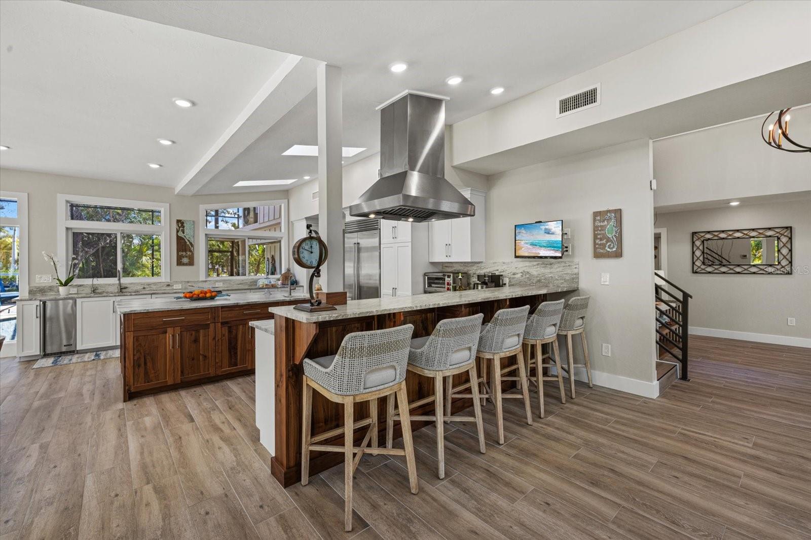 SIESTA BEACH - Residential