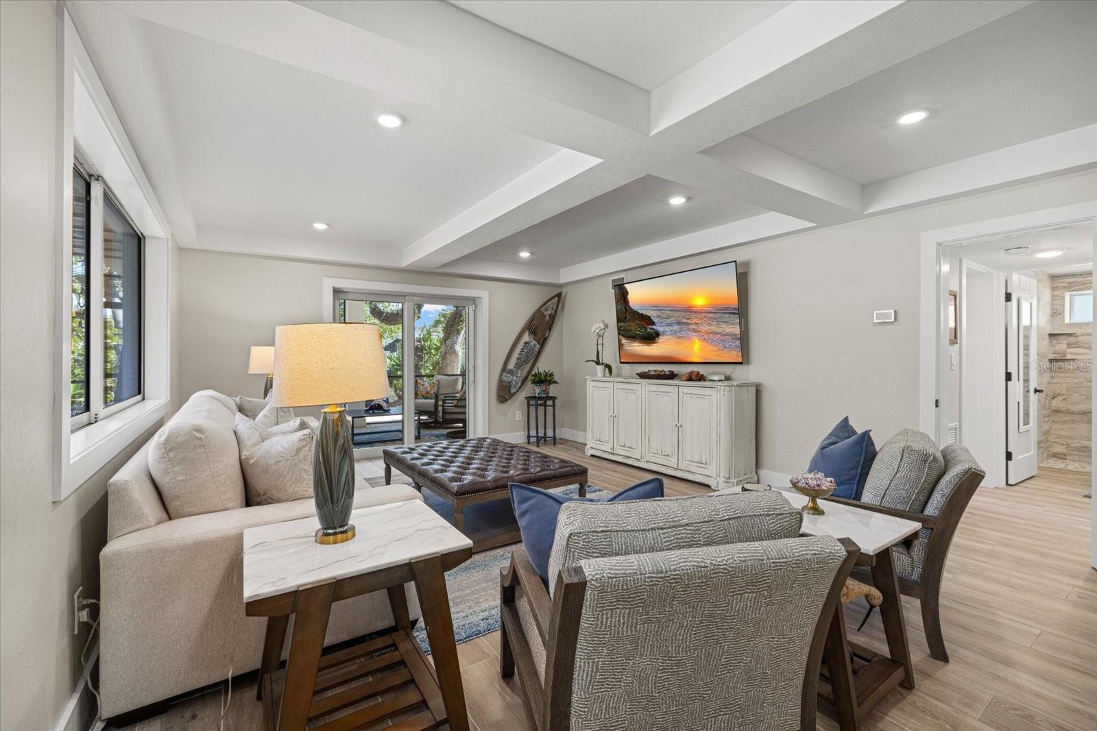 SIESTA BEACH - Residential