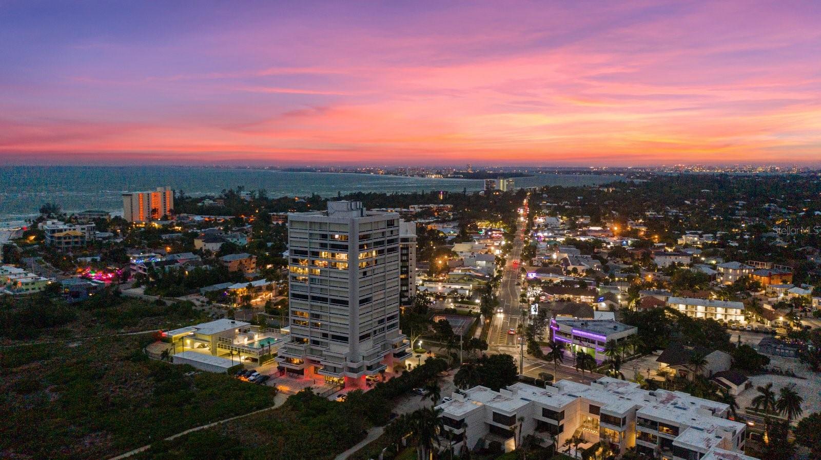 SIESTA BEACH - Residential