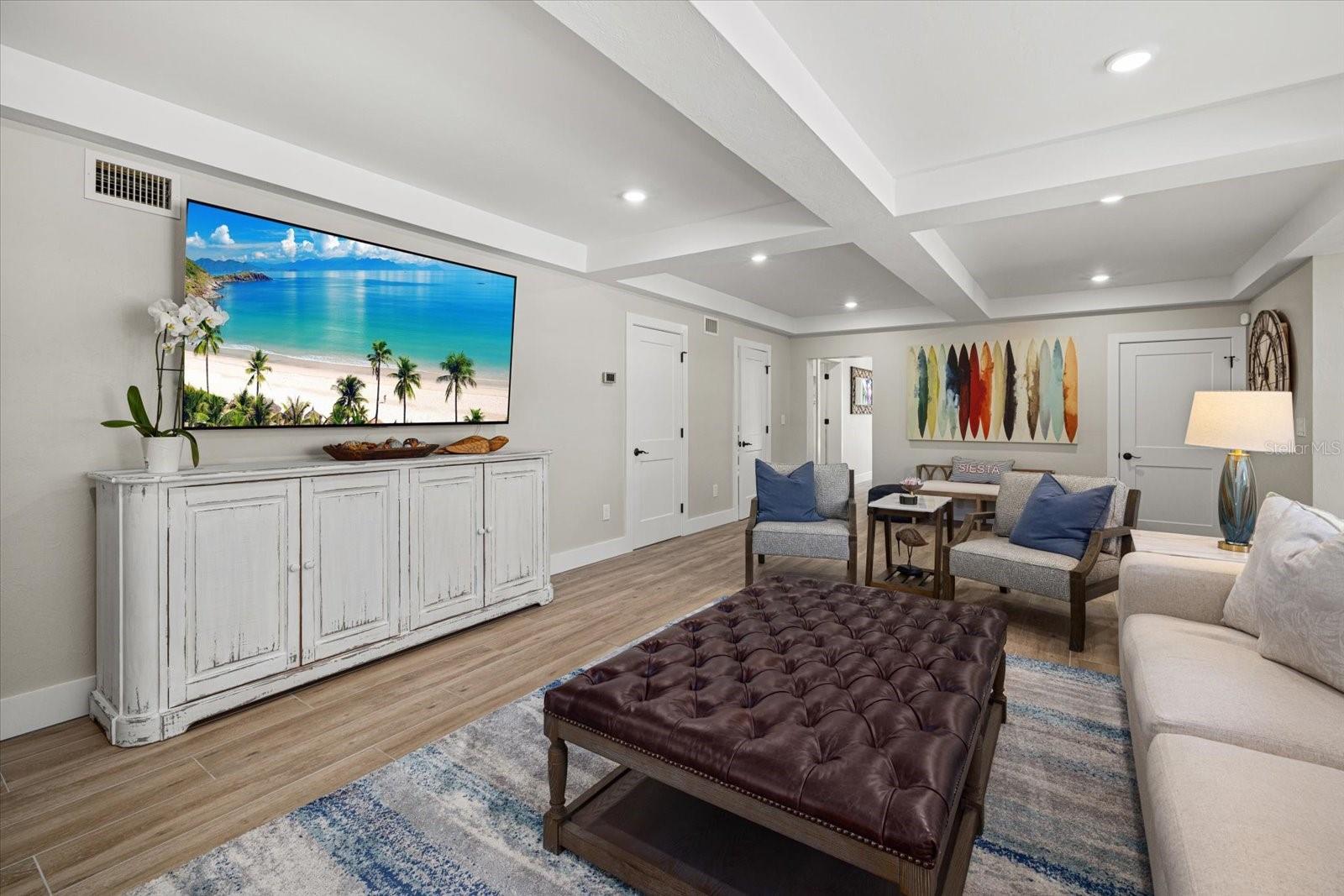 SIESTA BEACH - Residential