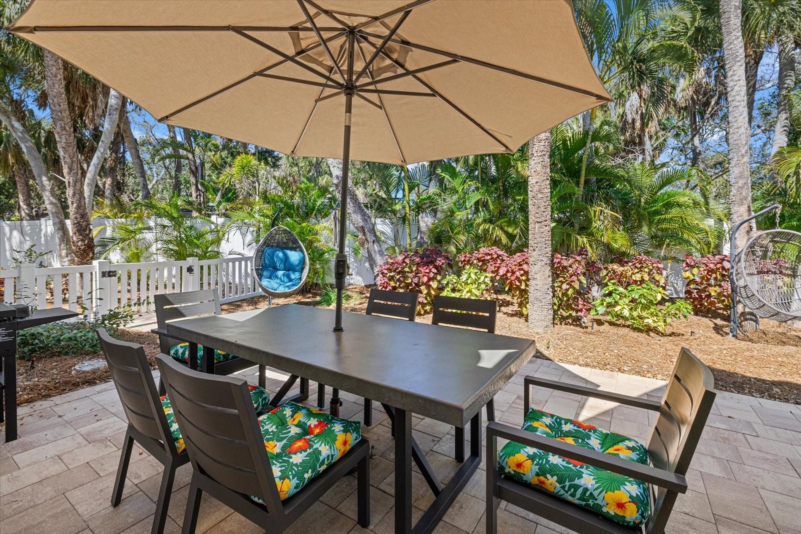 SIESTA BEACH - Residential