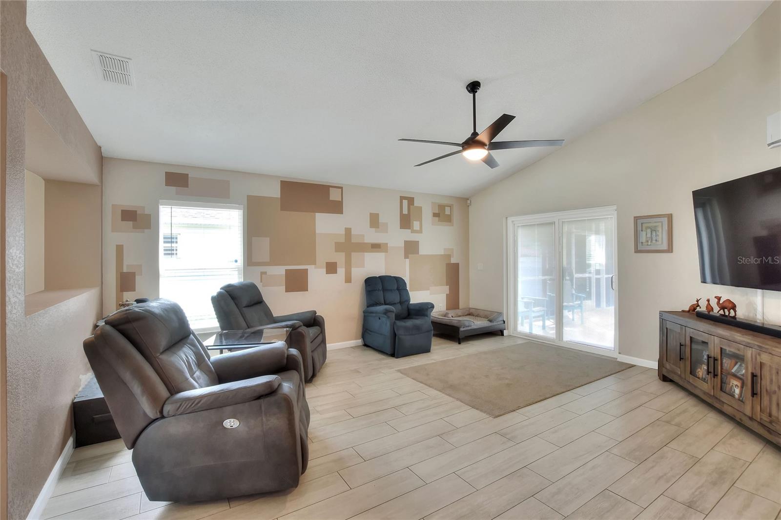 SUMMER OAKS PHASE ONE - Residential
