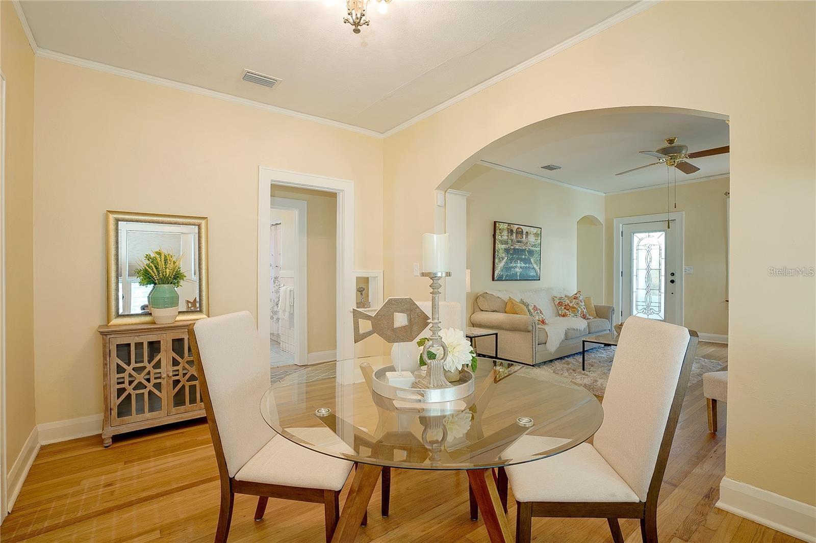 RIVERSIDE NORTH - Residential Lease