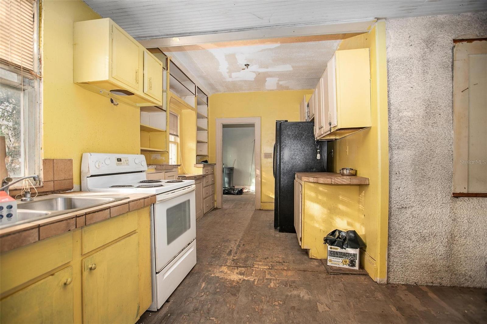 BLUE LAKE ADD DELAND LTS 27-60 - Residential