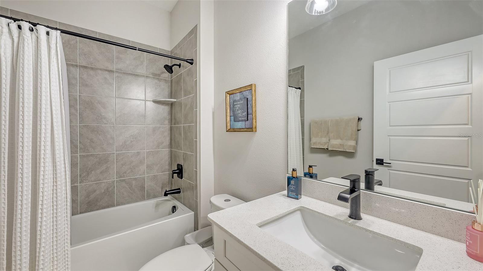 VENICE WOODLANDS PH 2B - Residential