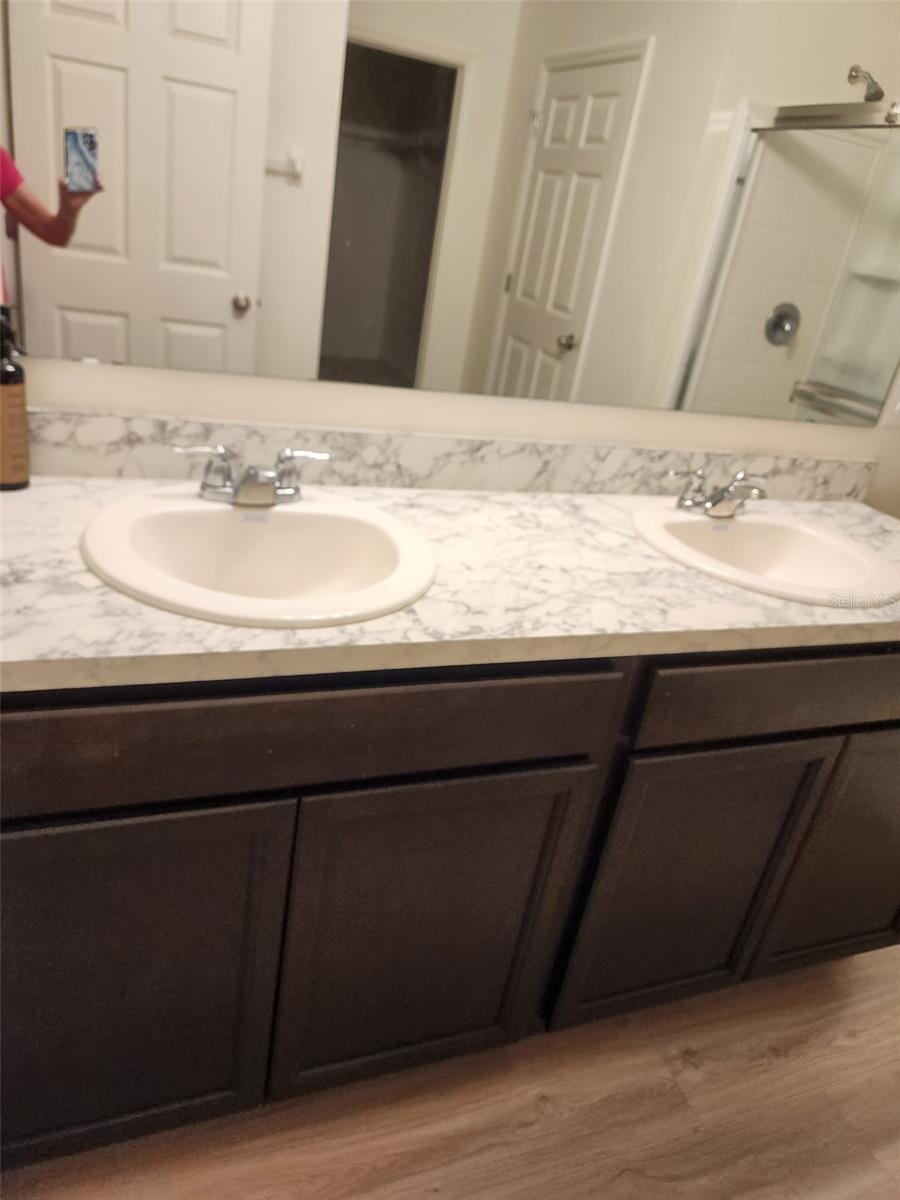 BAYSIDE COTTAGES - Residential