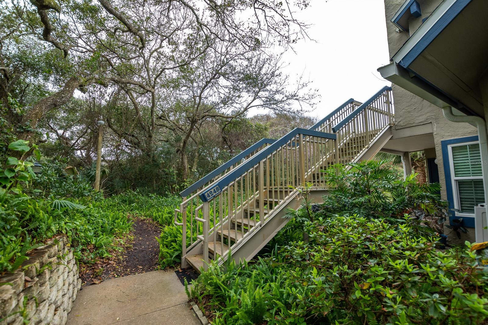 Sun Beach Club Condo Ph 01-03 - Residential