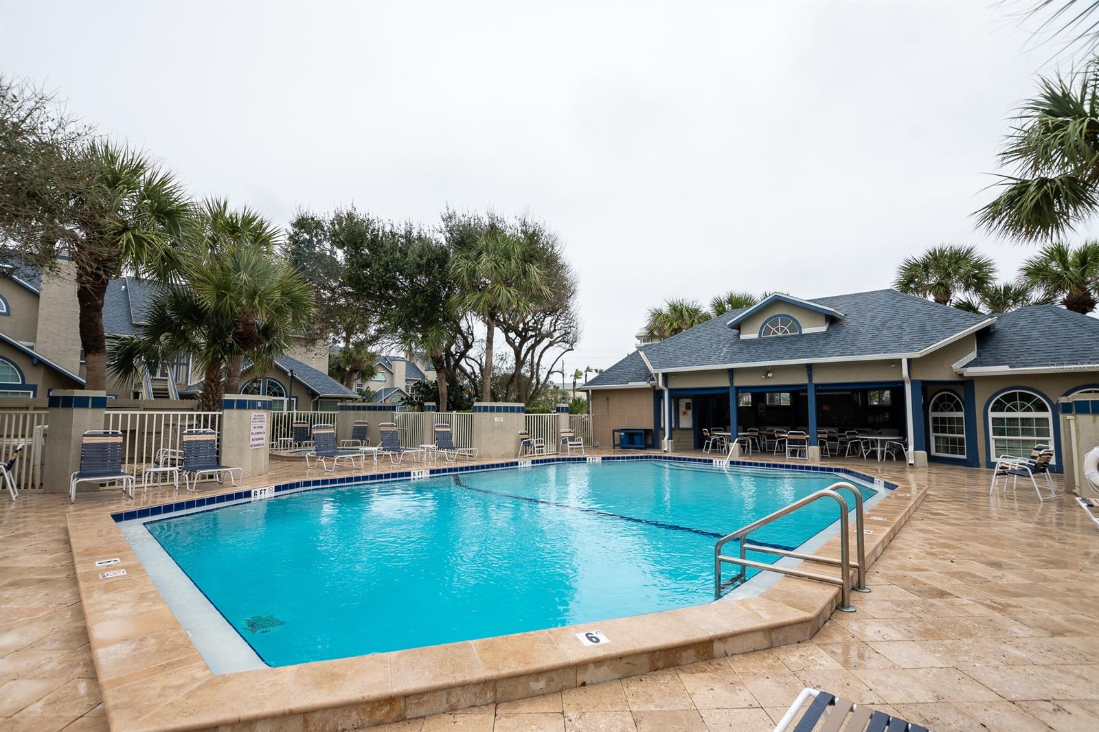 Sun Beach Club Condo Ph 01-03 - Residential