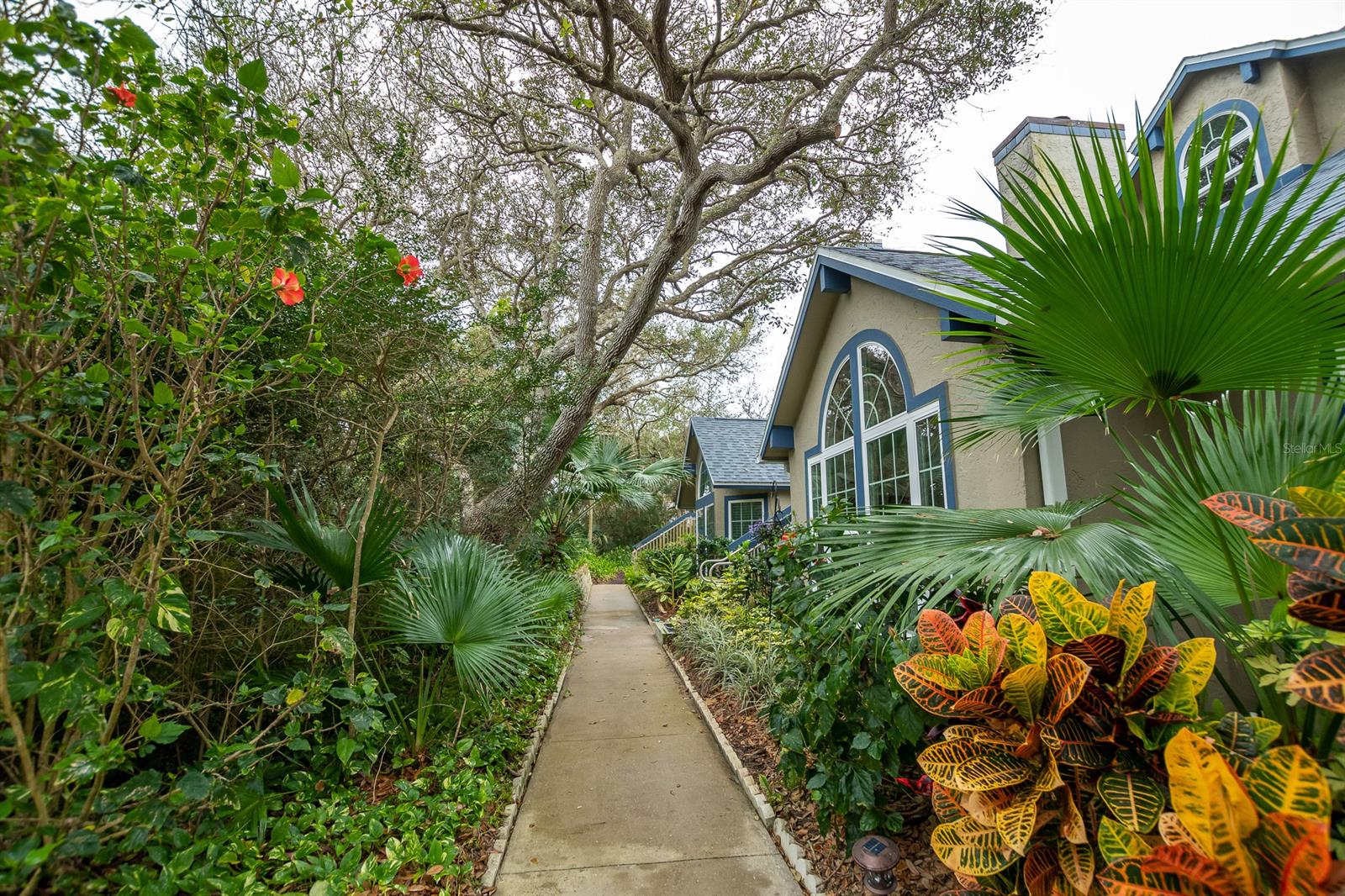 Sun Beach Club Condo Ph 01-03 - Residential