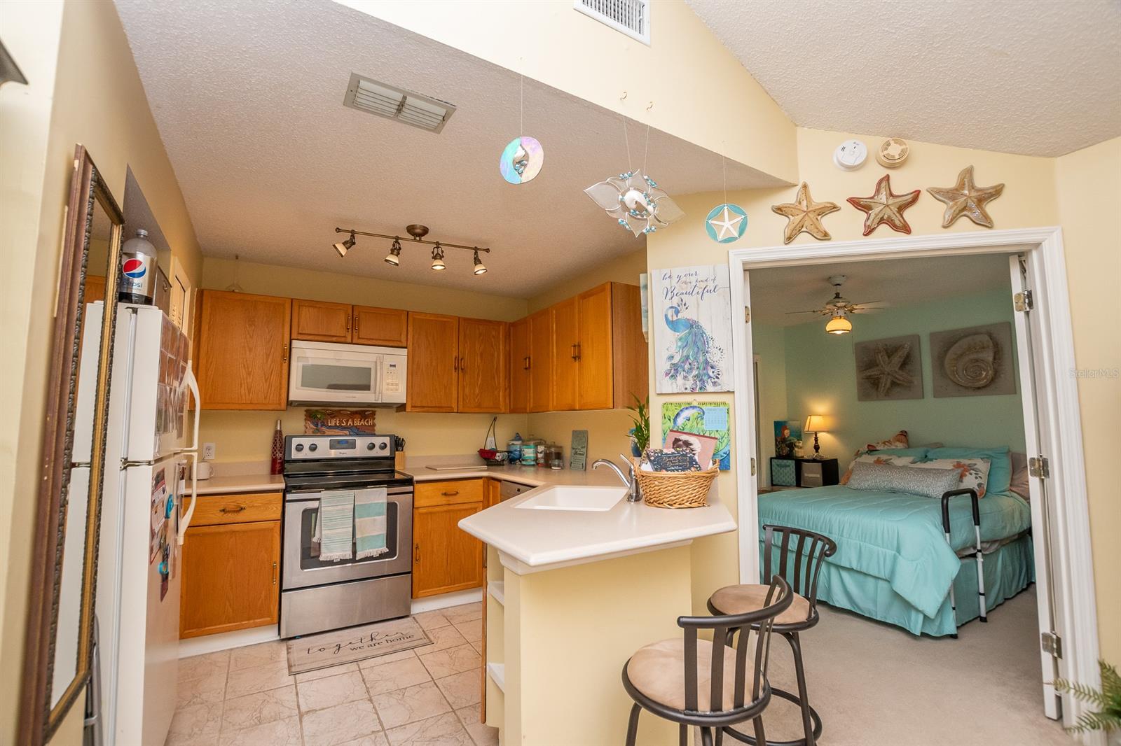 Sun Beach Club Condo Ph 01-03 - Residential