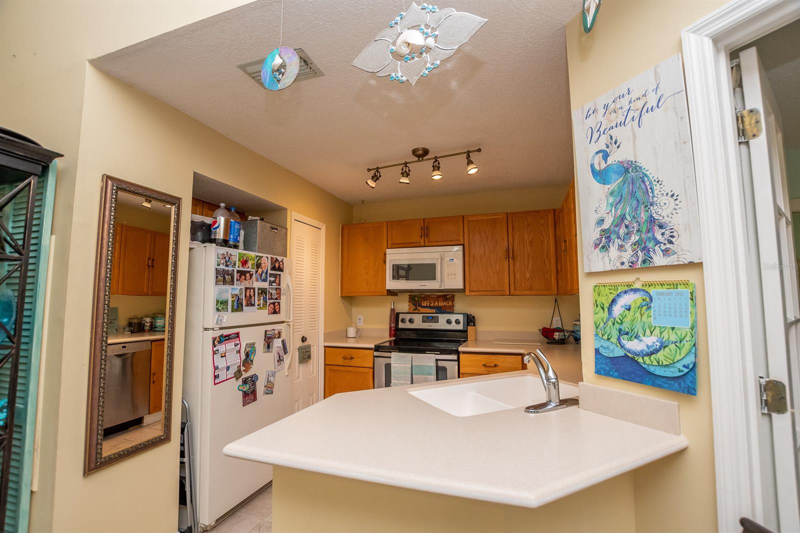 Sun Beach Club Condo Ph 01-03 - Residential