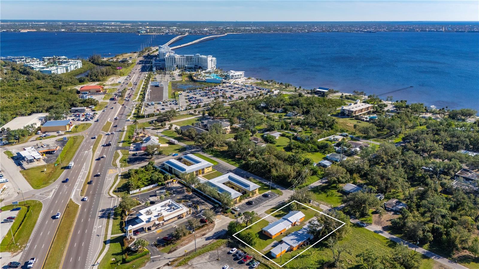 C HARBOR - Residential Income