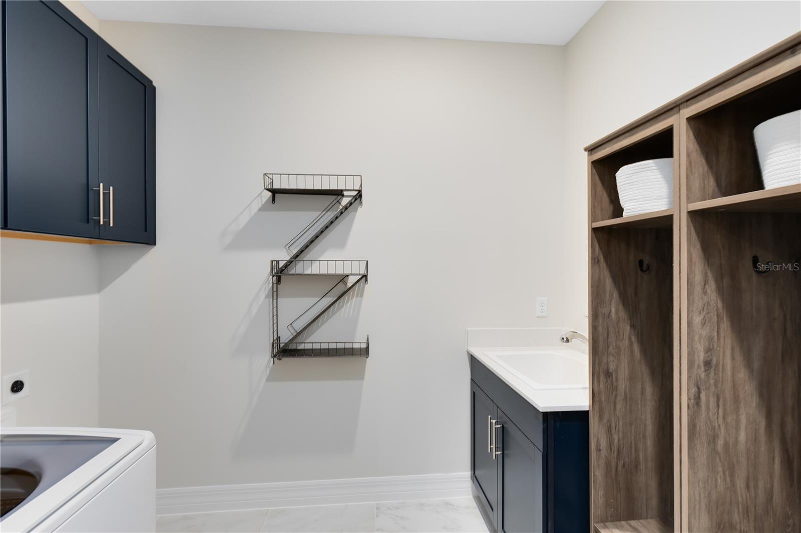 BRIDGEWALK - Residential