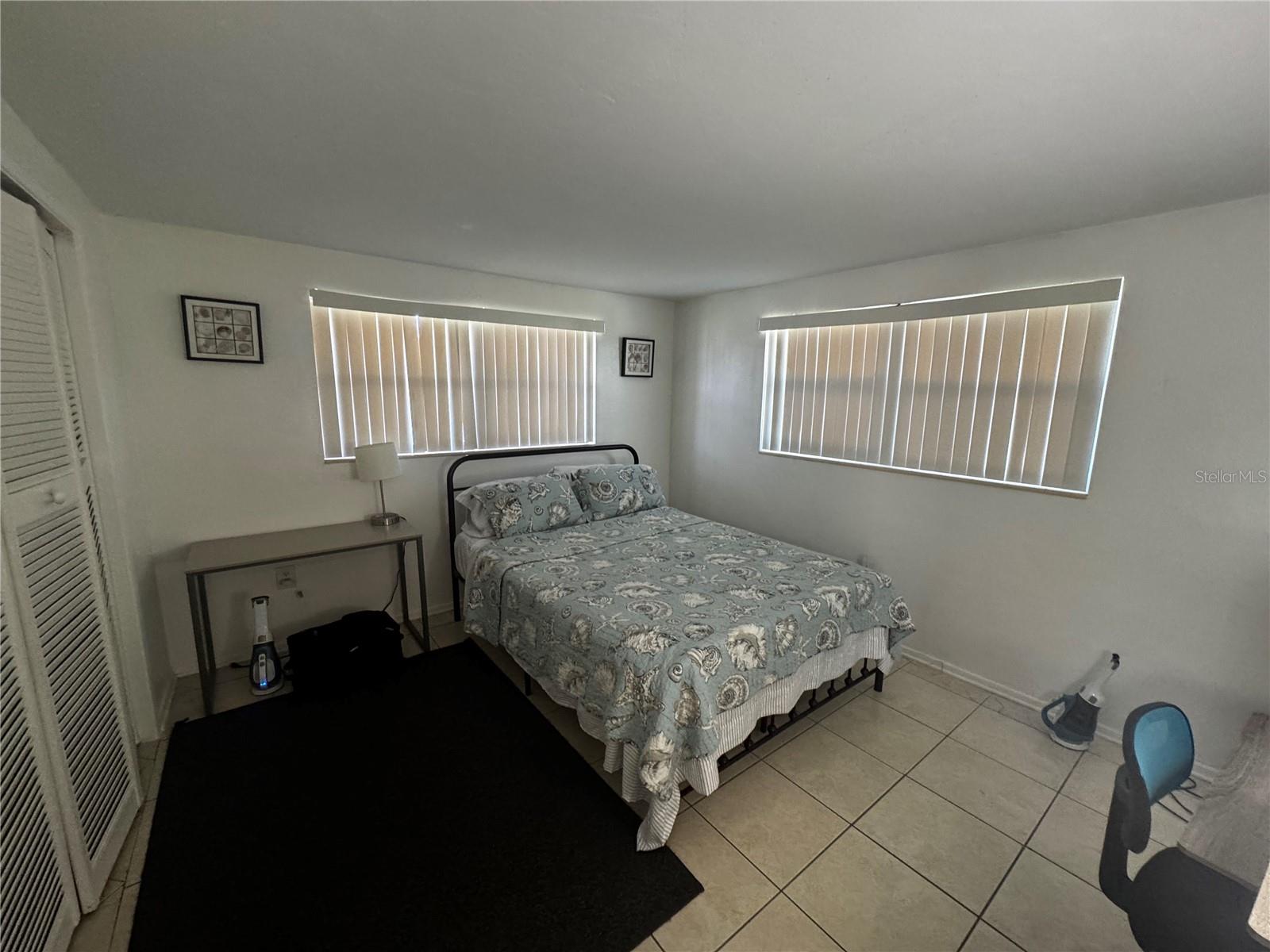 TROPICAL SHORES - Residential Lease