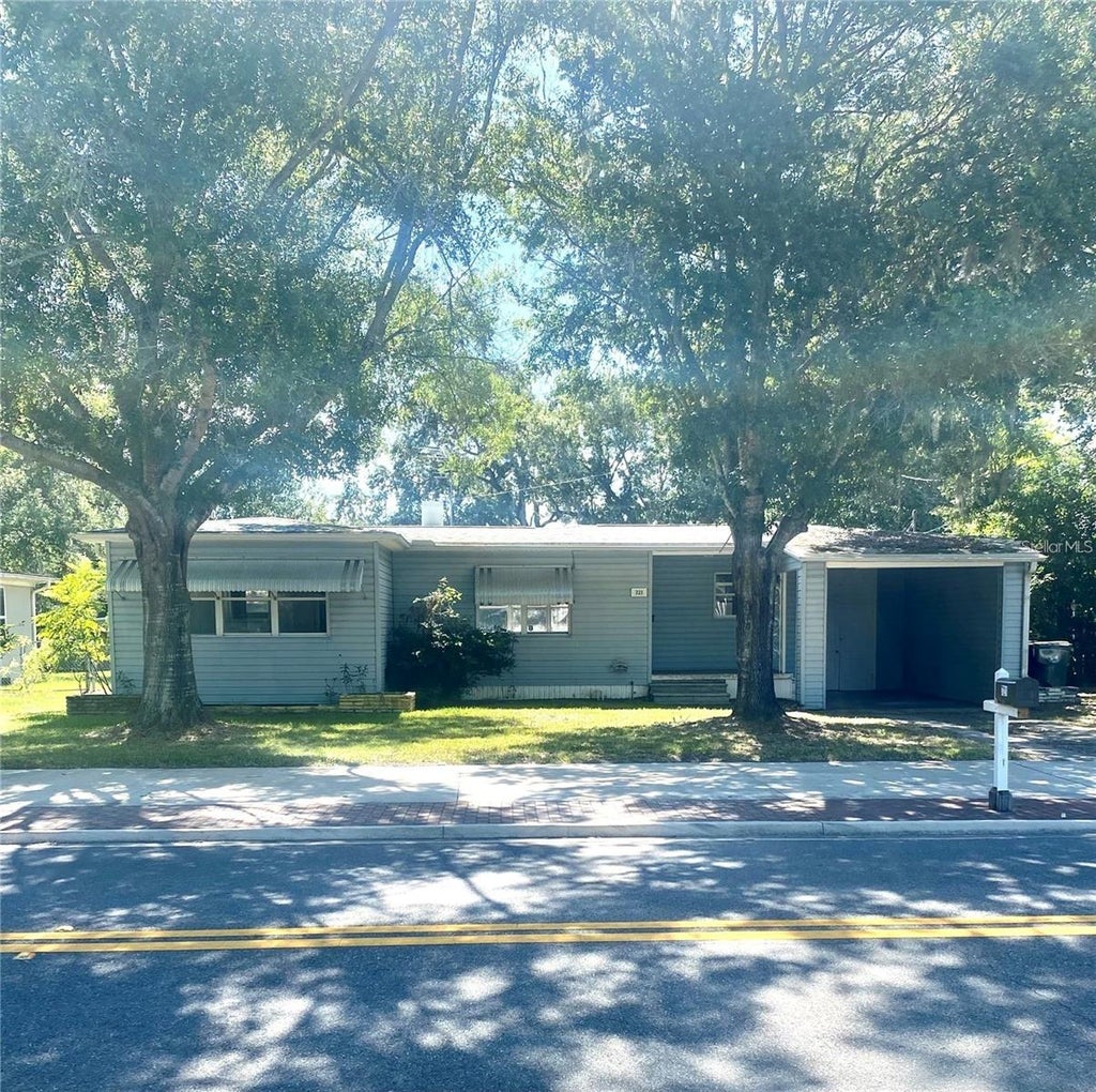 Photo of 721 S Clyde Avenue S, Kissimmee, FL 34741 (MLS # S5158260)