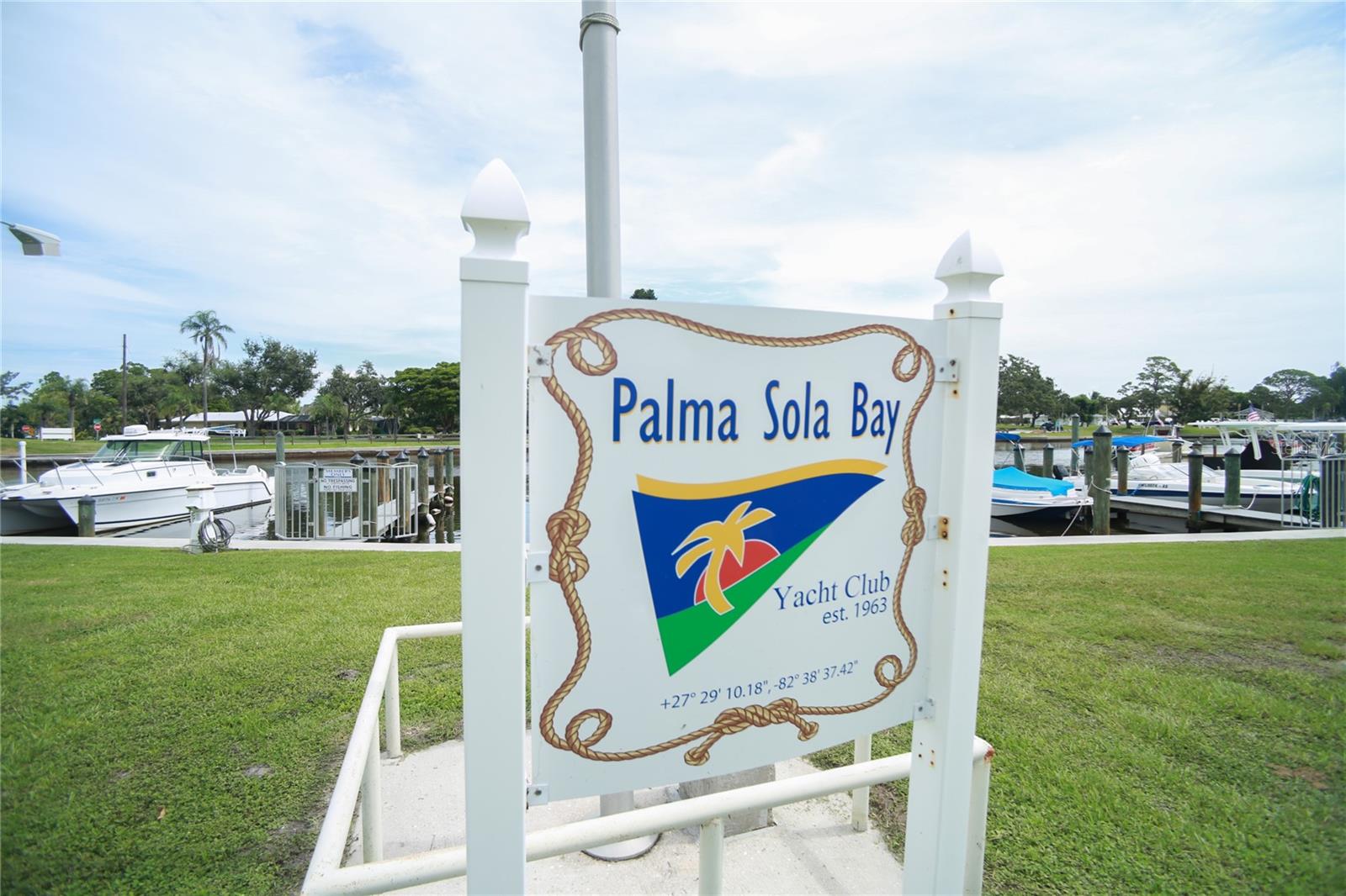 PALMA SOLA PARK - Residential