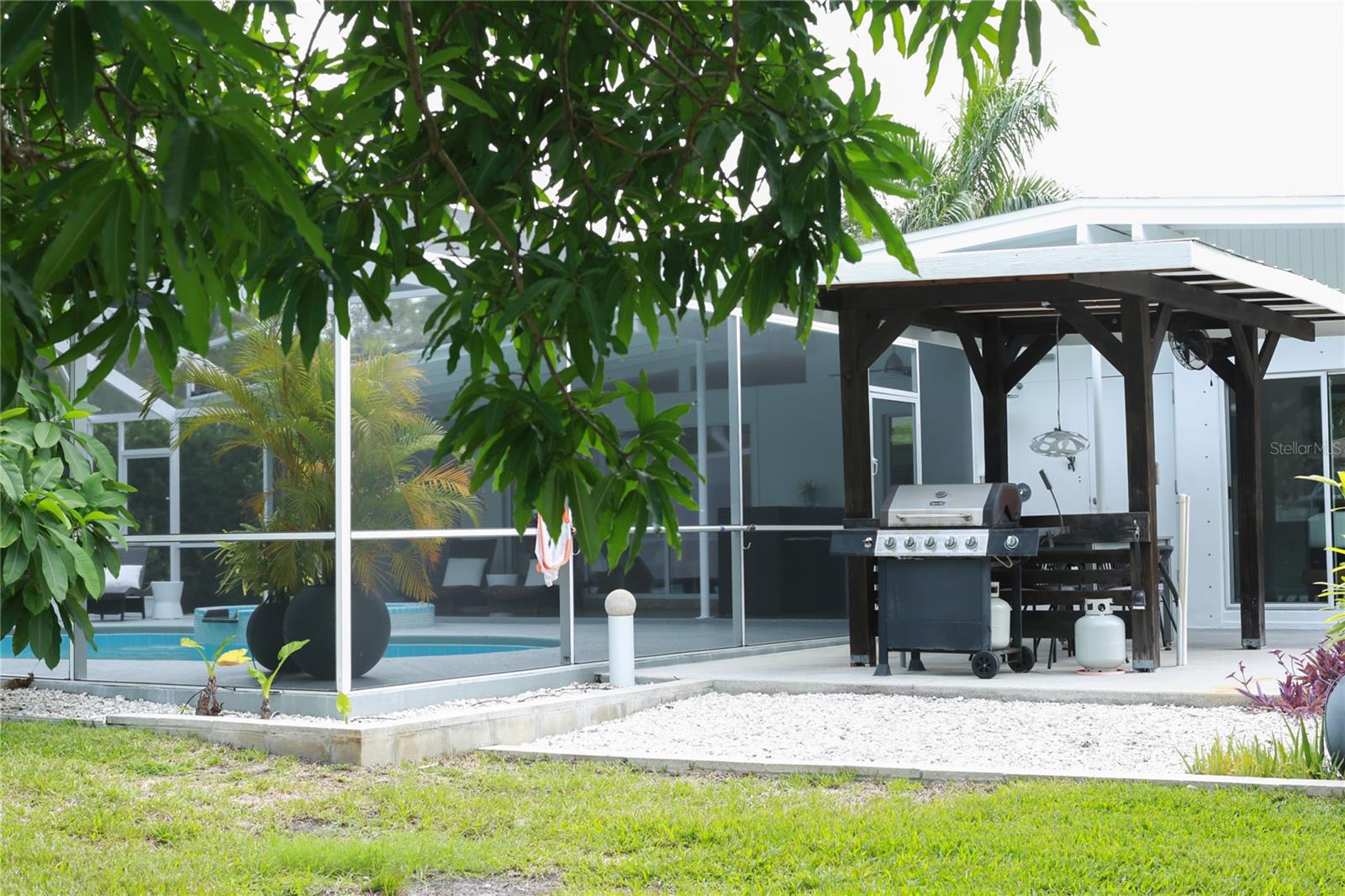 PALMA SOLA PARK - Residential