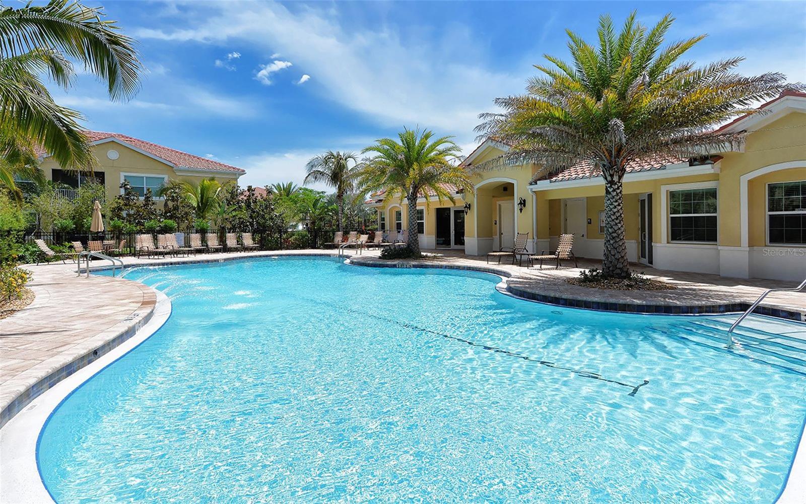 BAY STREET VILLAGE - Residential