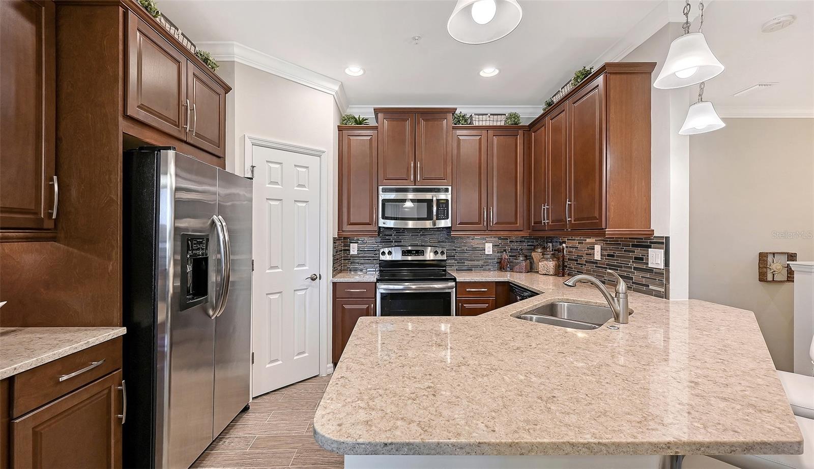 BAY STREET VILLAGE - Residential