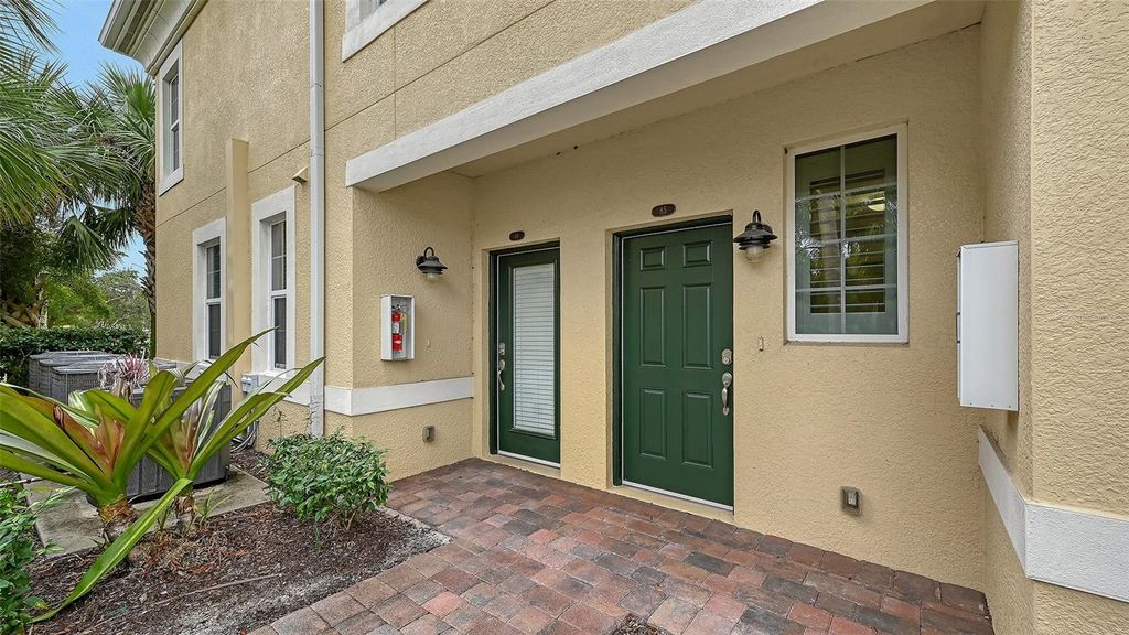 Photo of 85 Navigation Circle, Osprey, FL 34229 (MLS # A4674291)