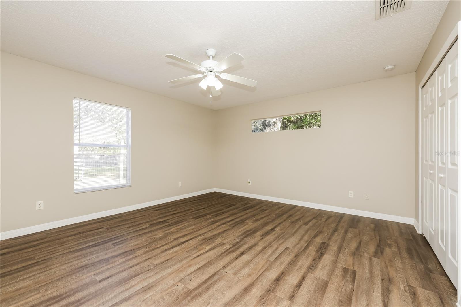 MOON LAKE ESTATES - Residential