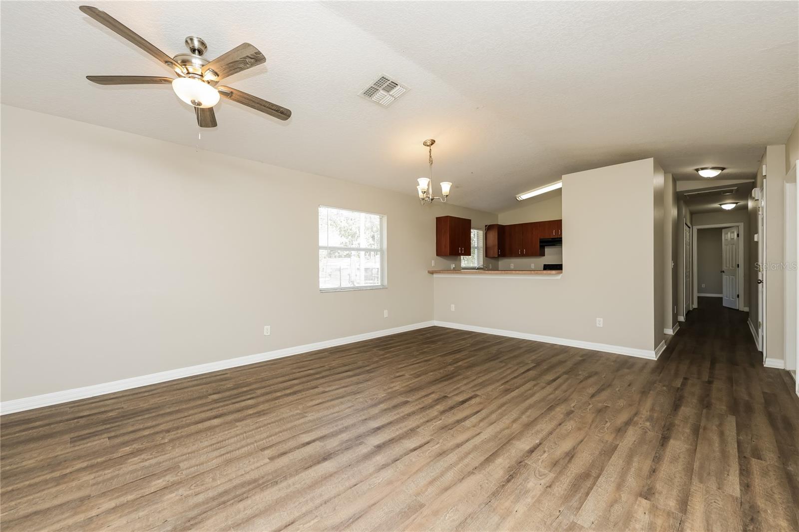 MOON LAKE ESTATES - Residential