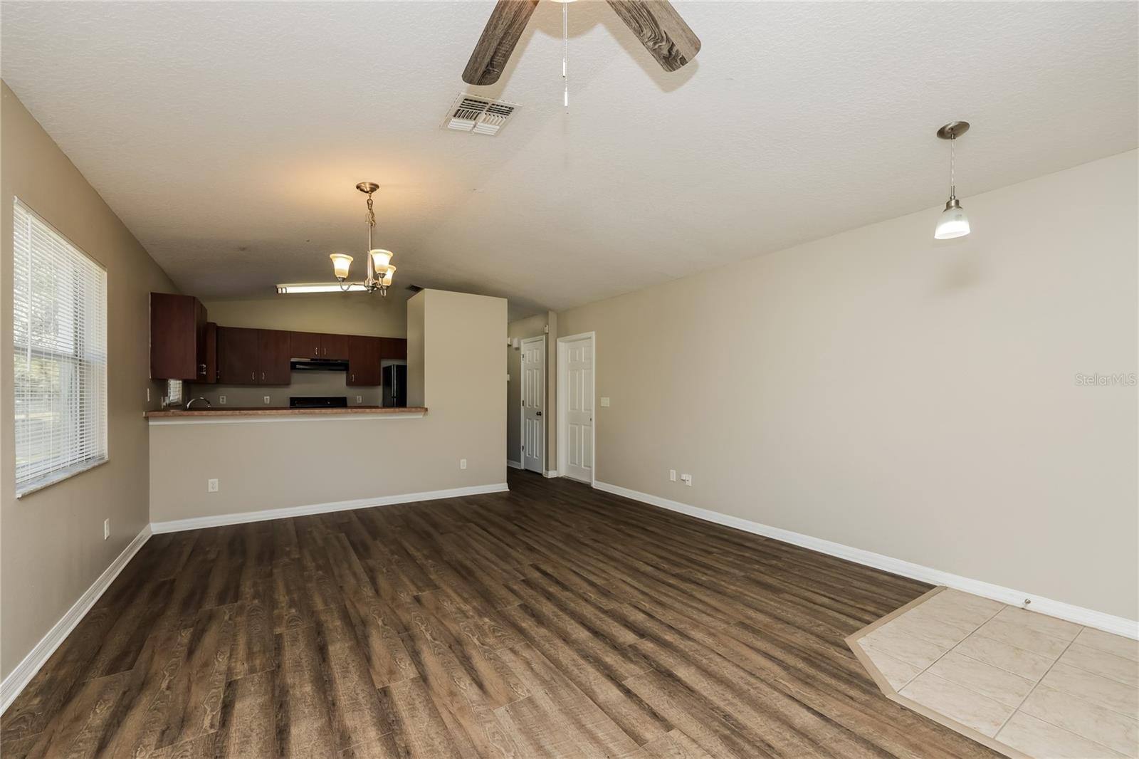 MOON LAKE ESTATES - Residential