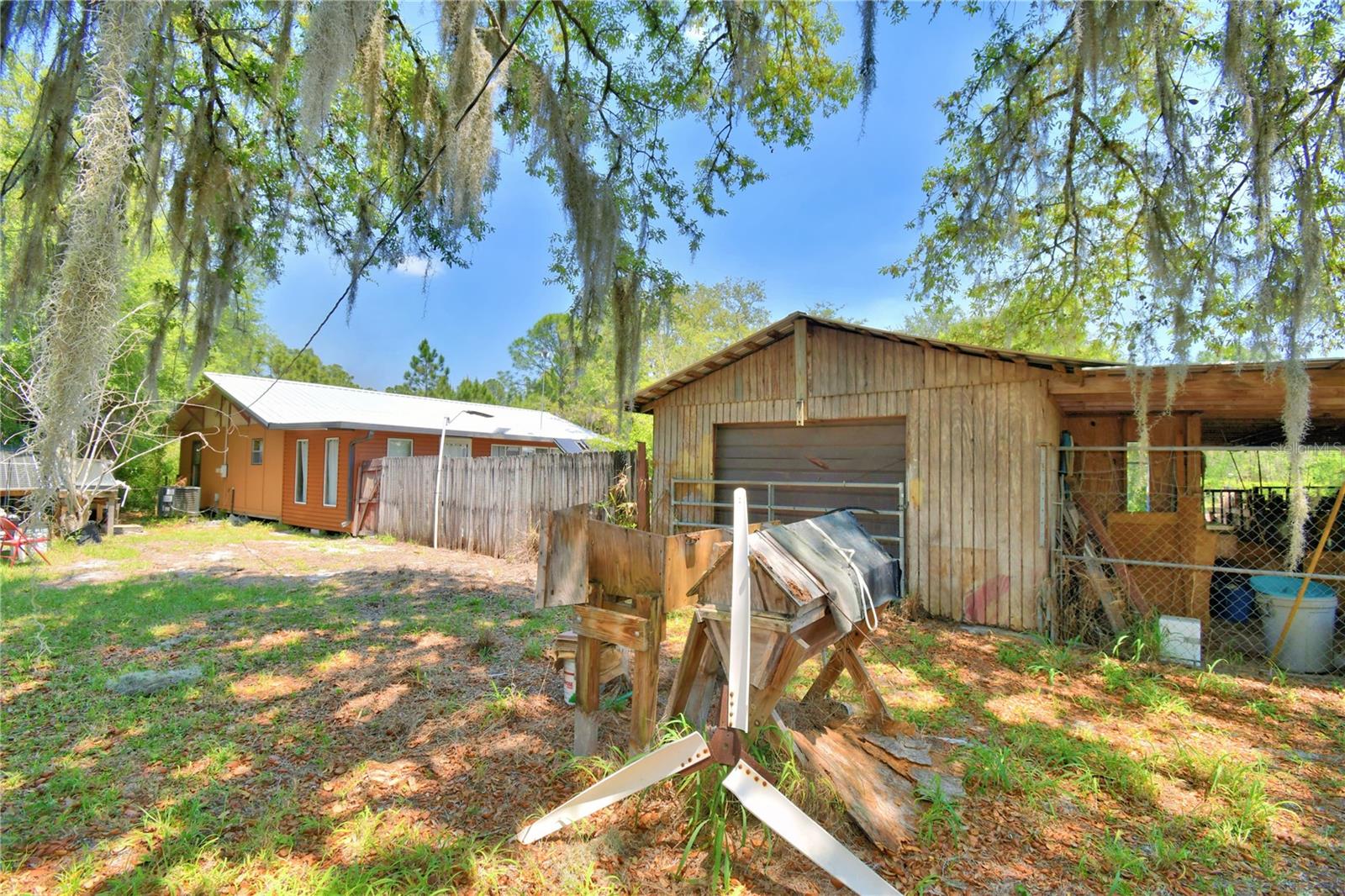 OAKRIDGE ESTATES - Residential