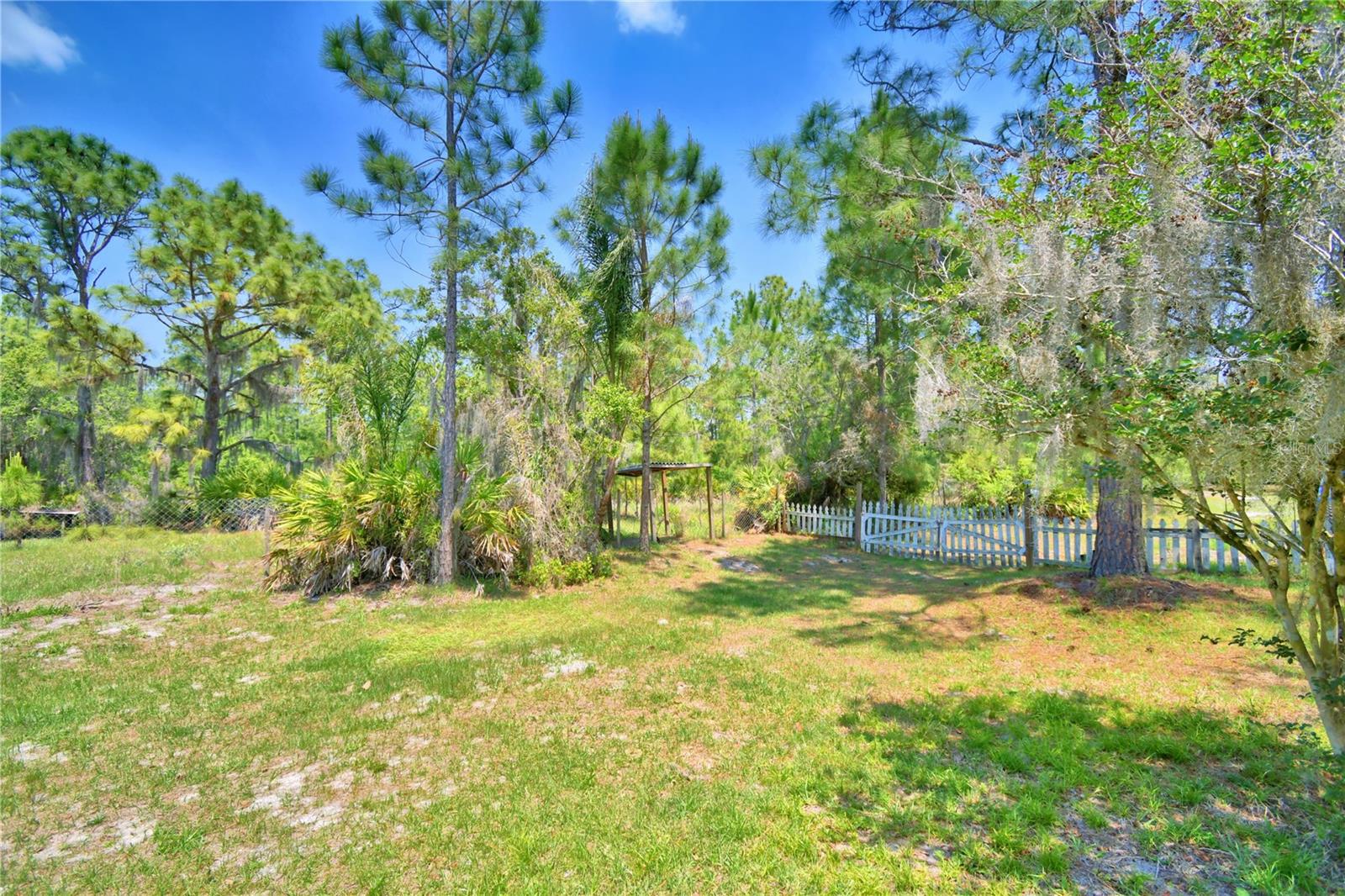 OAKRIDGE ESTATES - Residential