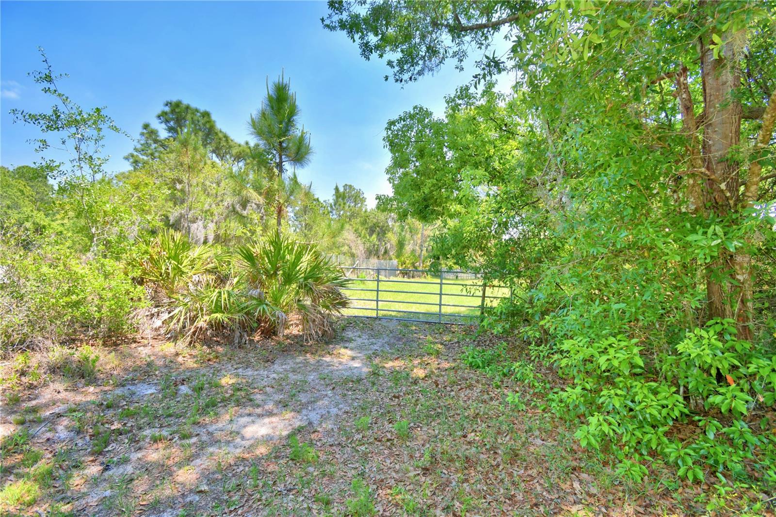 OAKRIDGE ESTATES - Residential