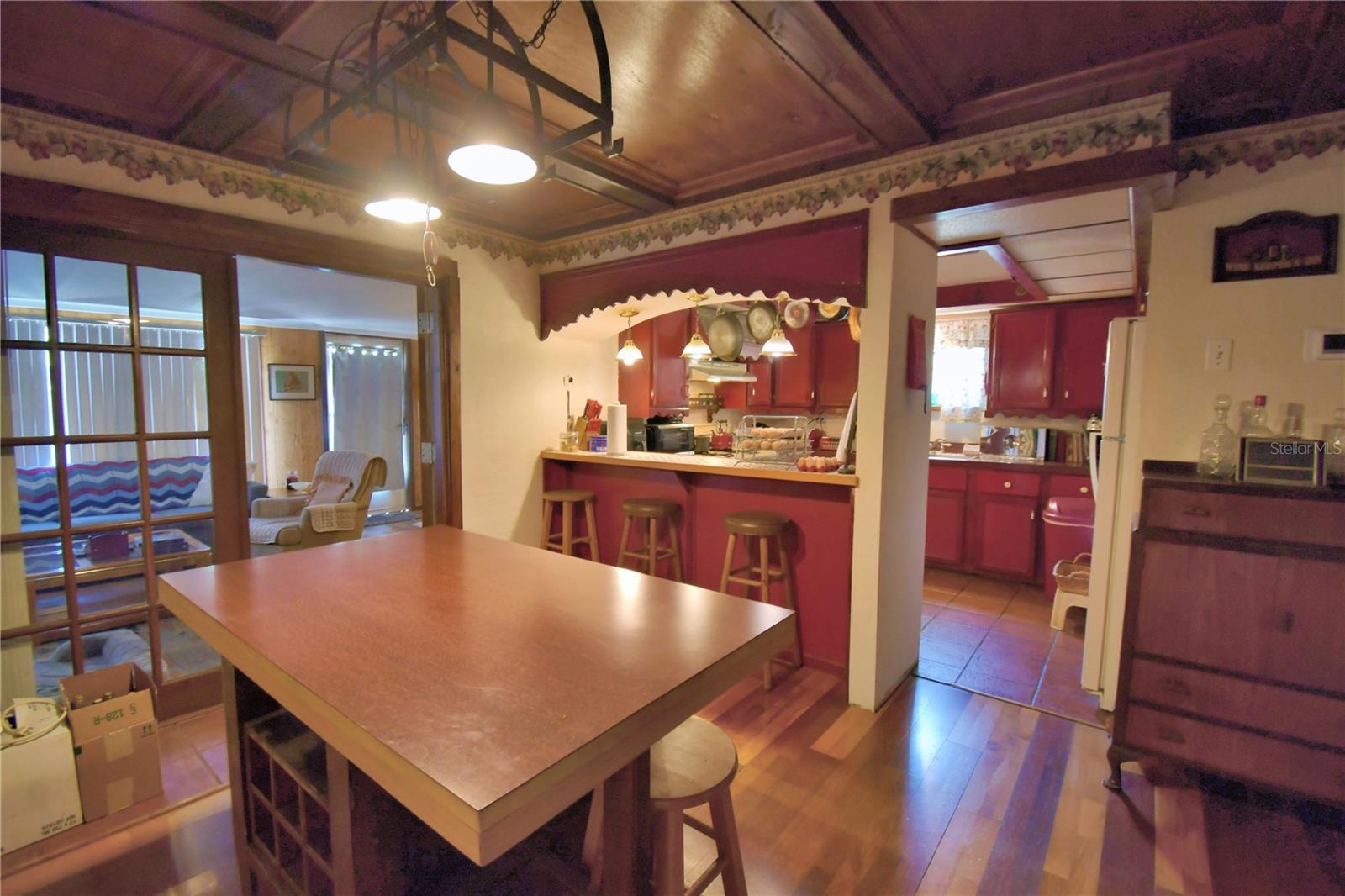 OAKRIDGE ESTATES - Residential