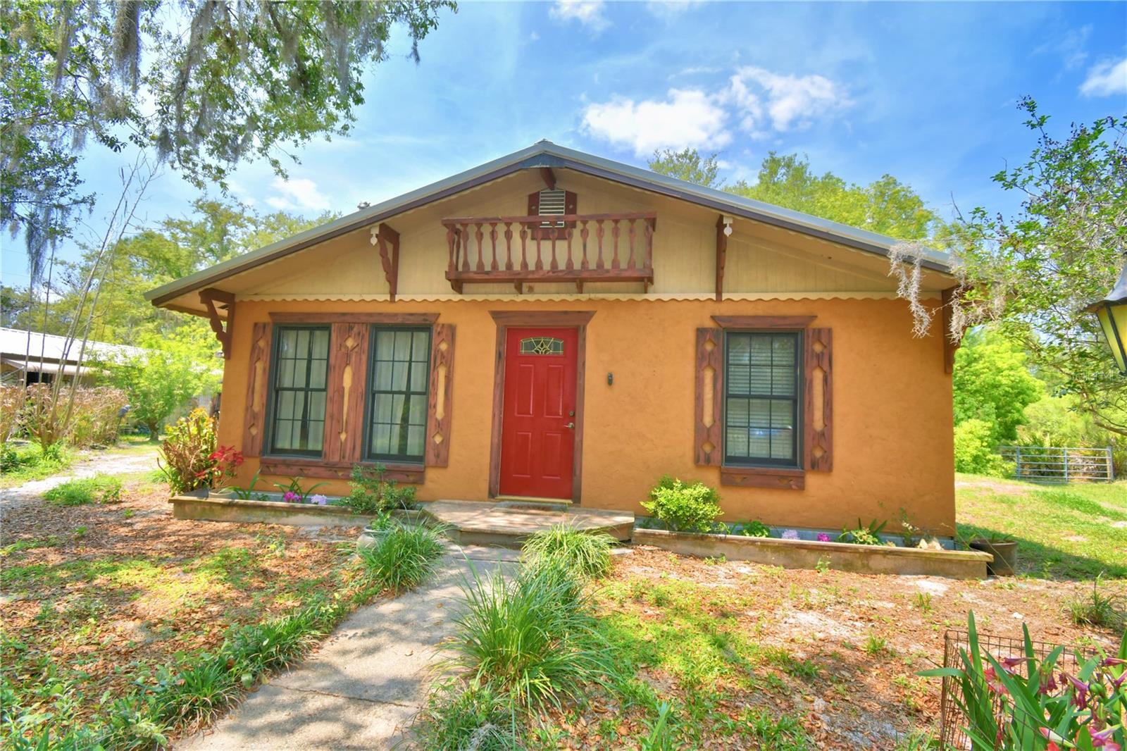 OAKRIDGE ESTATES - Residential