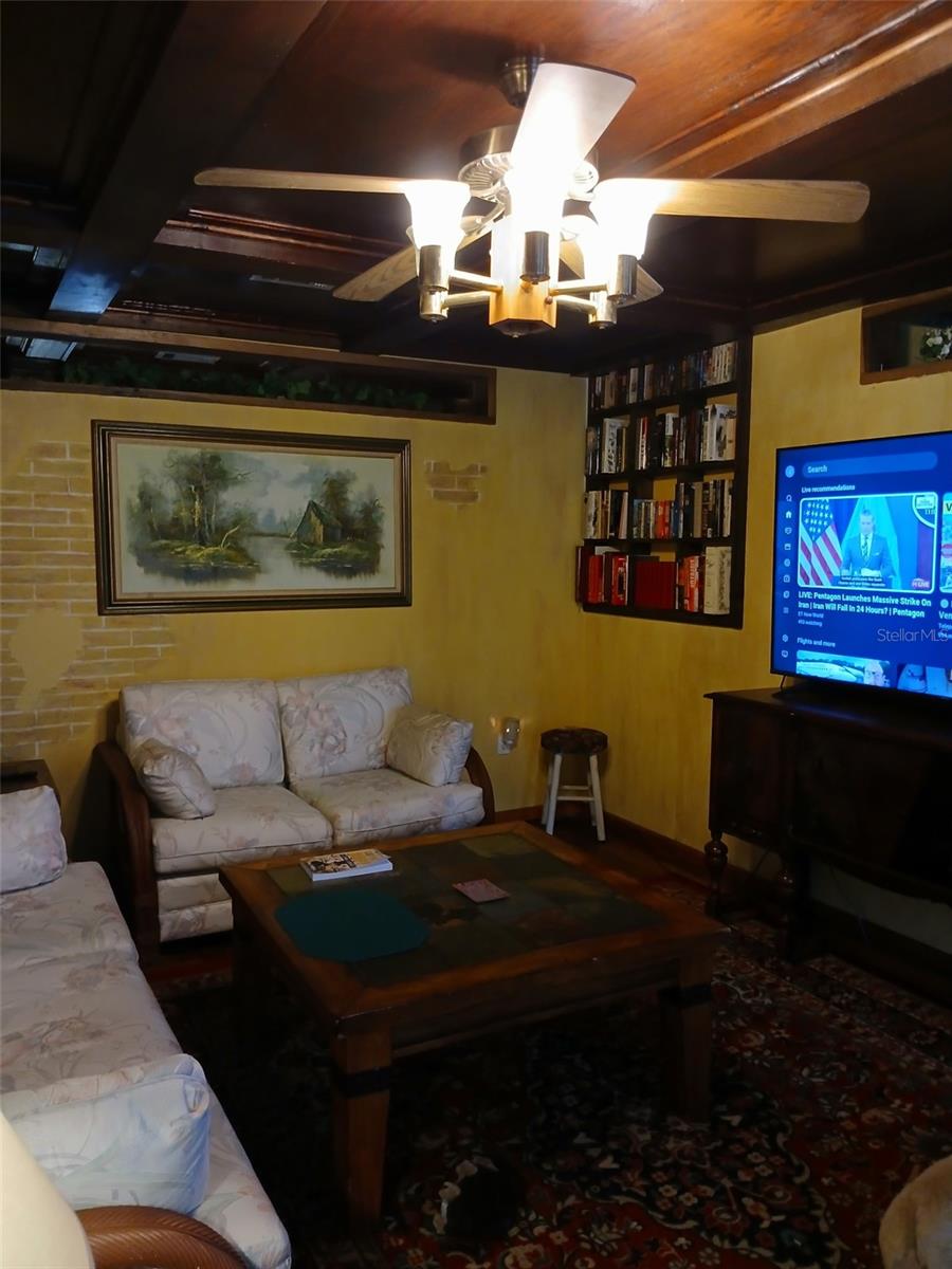 OAKRIDGE ESTATES - Residential