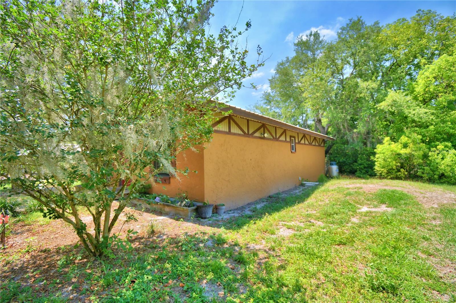 OAKRIDGE ESTATES - Residential